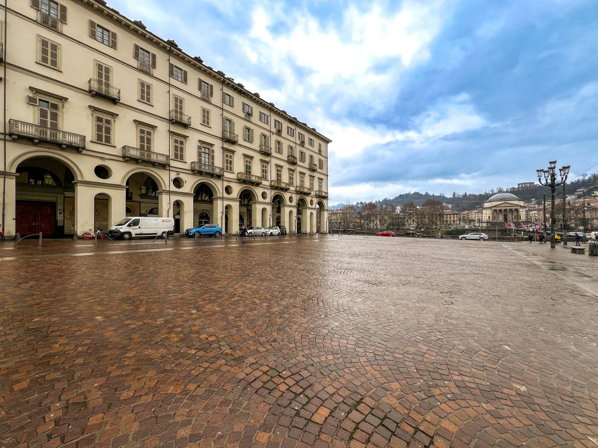 Appartamento da ristrutturare, Torino centro