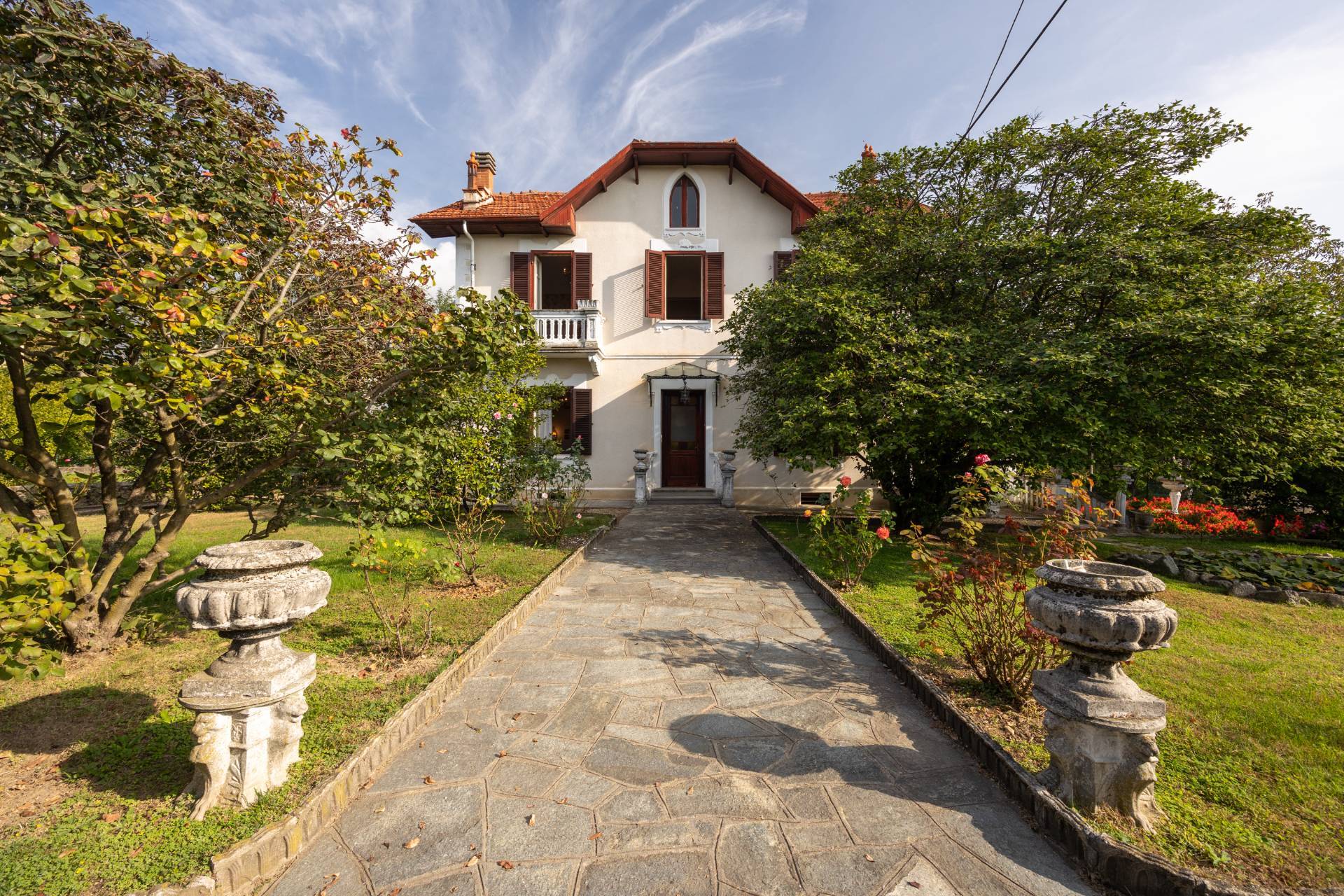 Villa con terrazzo a Cantalupa