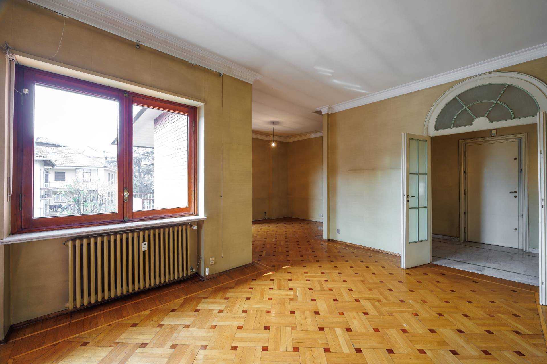 Appartamento con terrazzo, Torino cavoretto - pilonetto