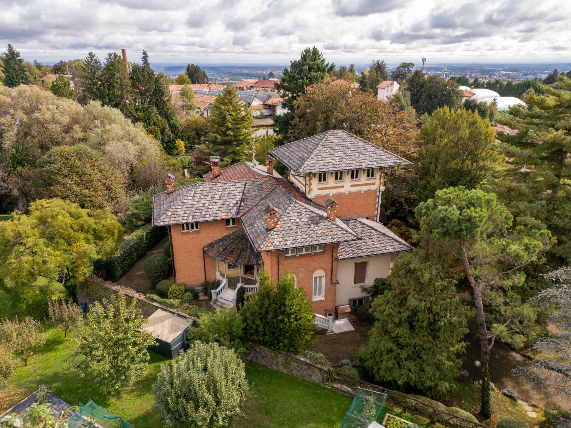 Villa con terrazzo a Biella