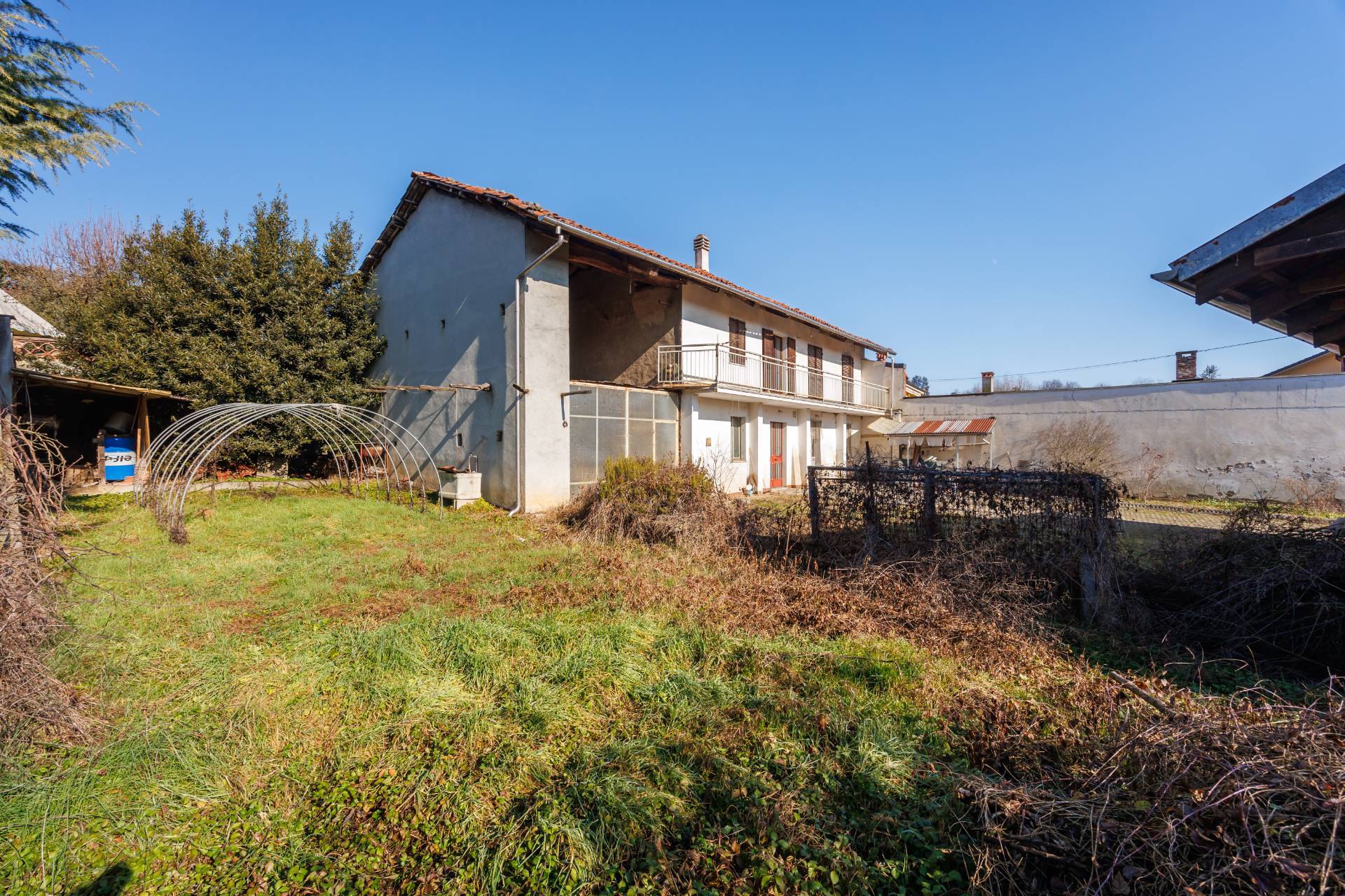 Casa indipendente in vendita a Trofarello, Valle Sauglio