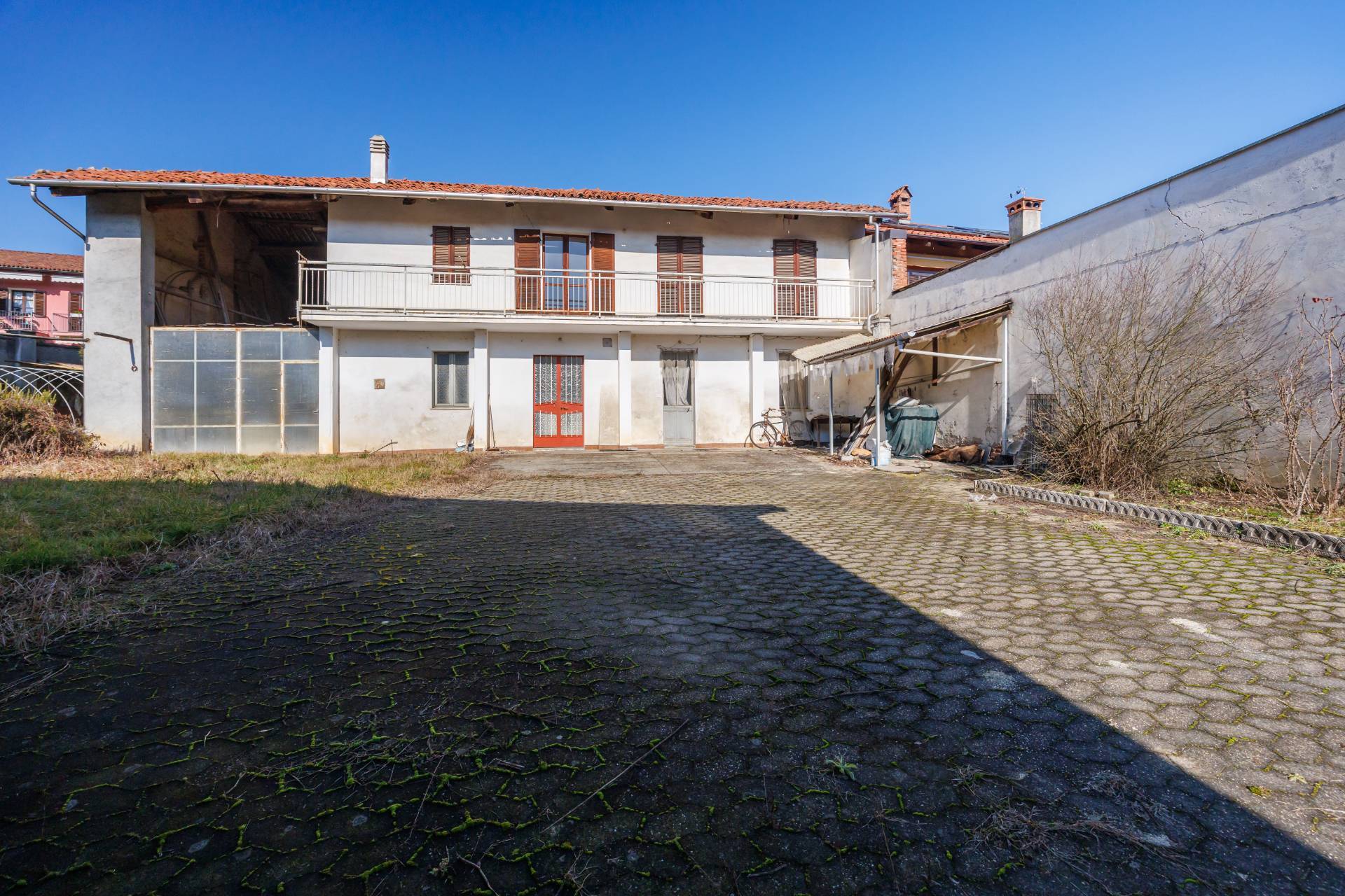 Casa indipendente in vendita a Trofarello, Valle Sauglio