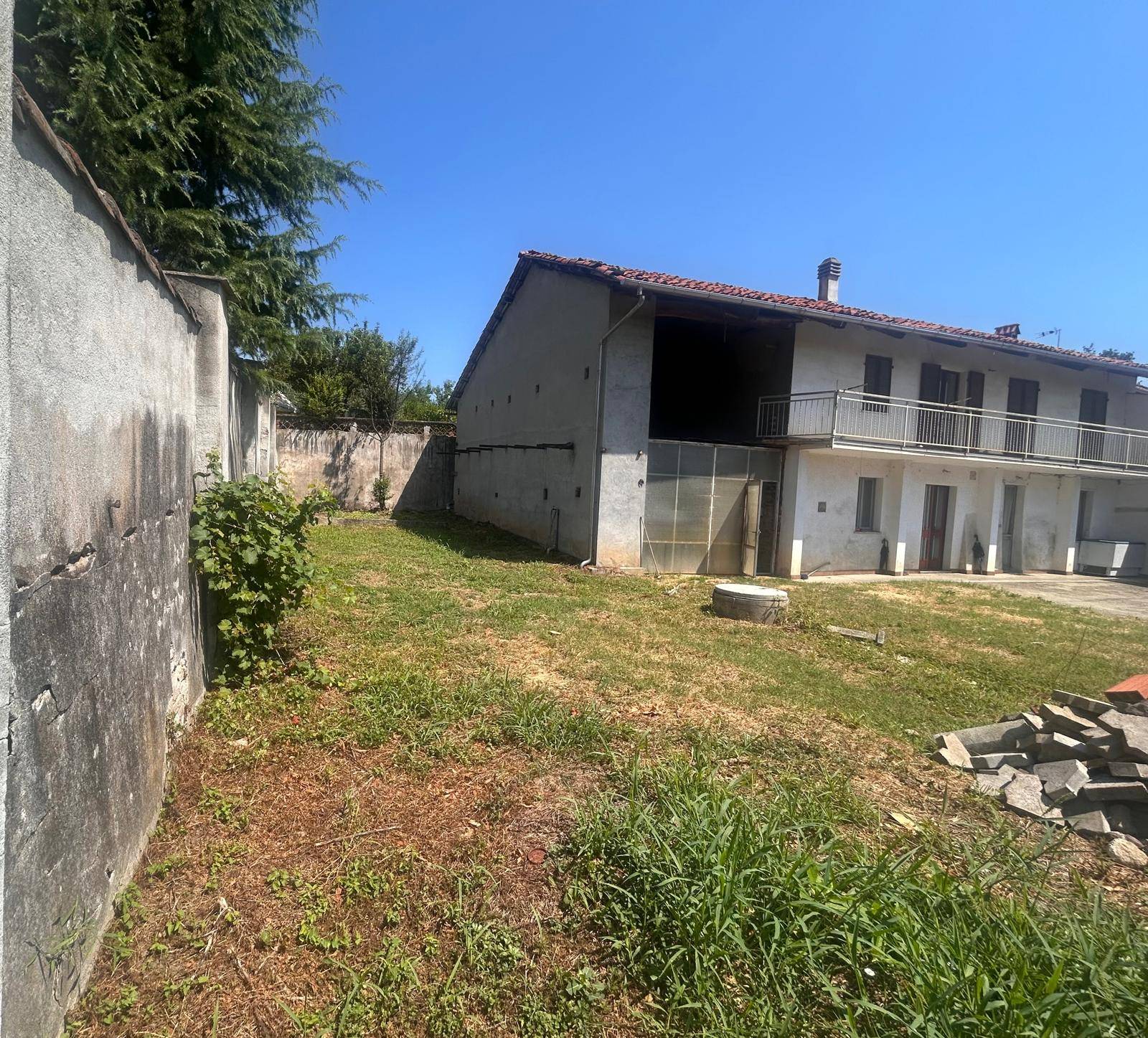 Casa indipendente in vendita a Trofarello, Valle Sauglio