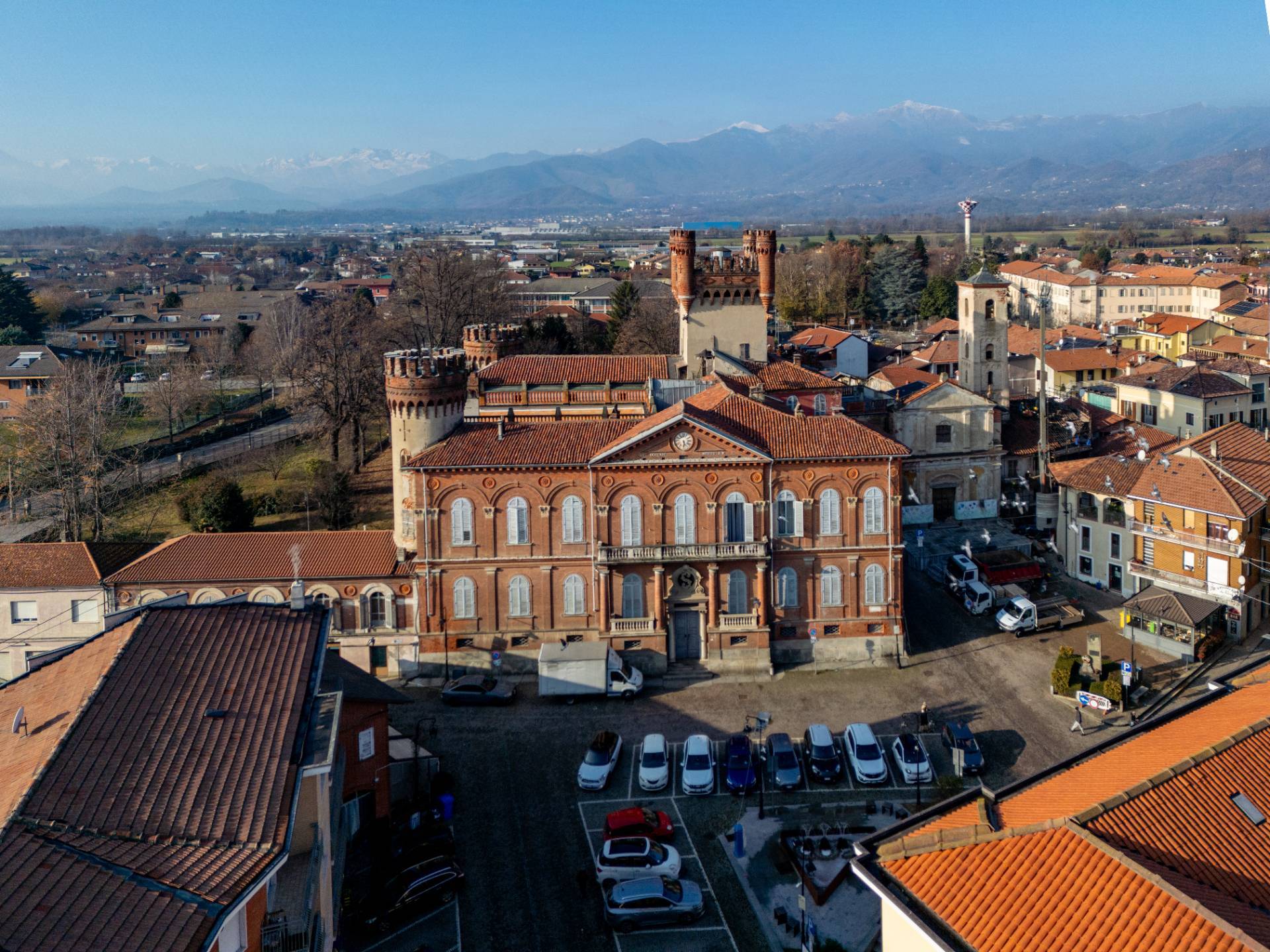 Stabile - Palazzo in vendita a Favria, Centro