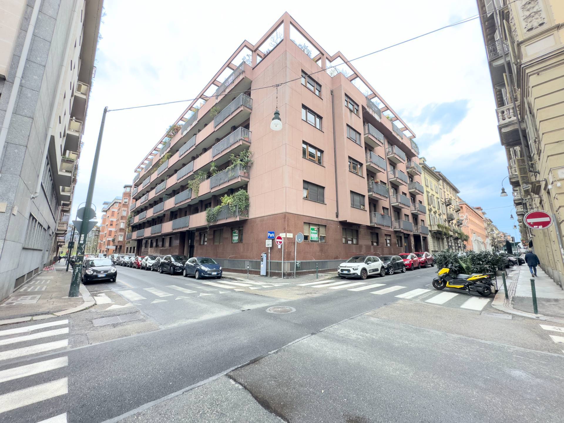 Ufficio in affitto a Torino, San Salvario