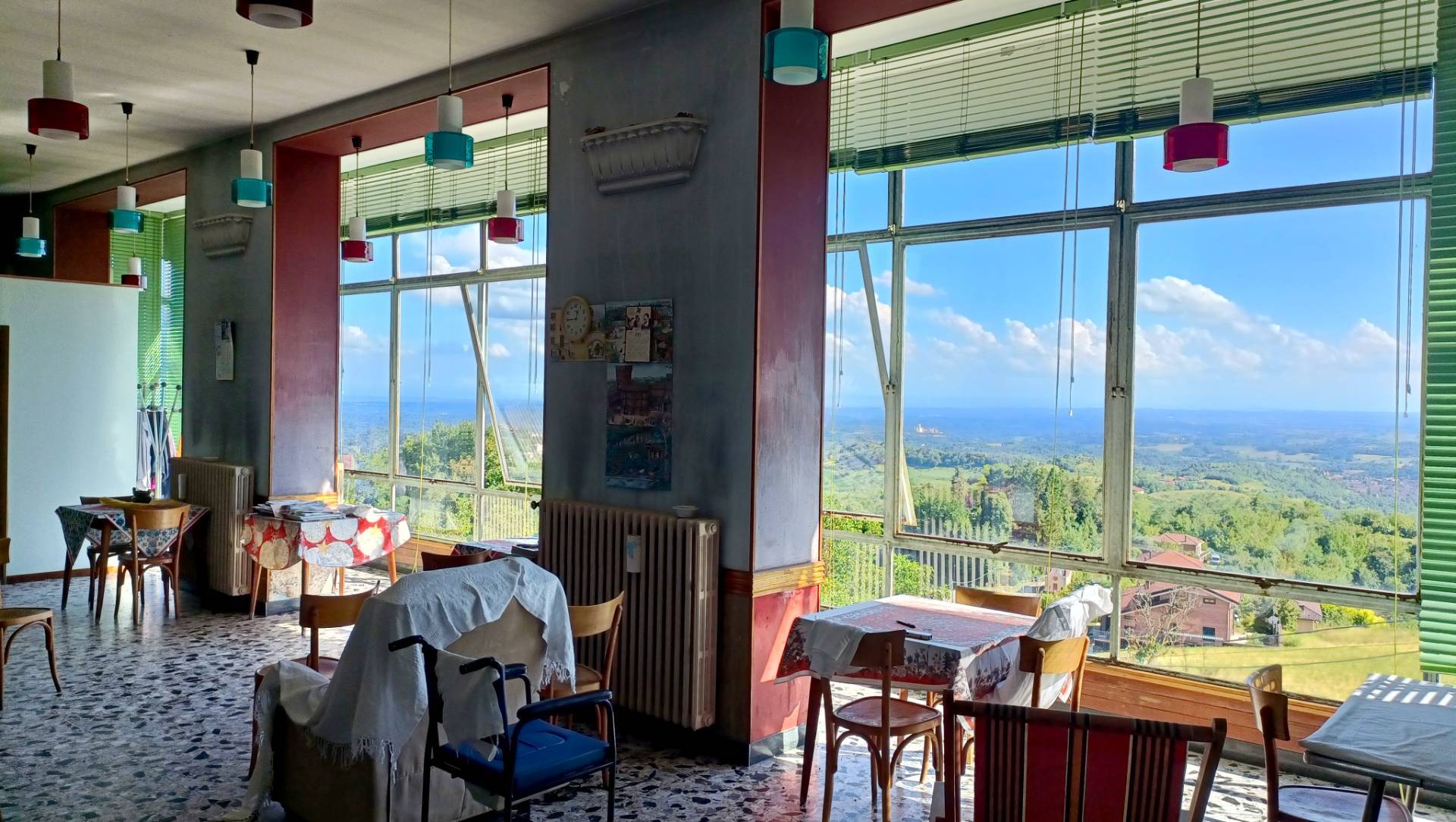 Stabile - Palazzo in vendita a Albugnano