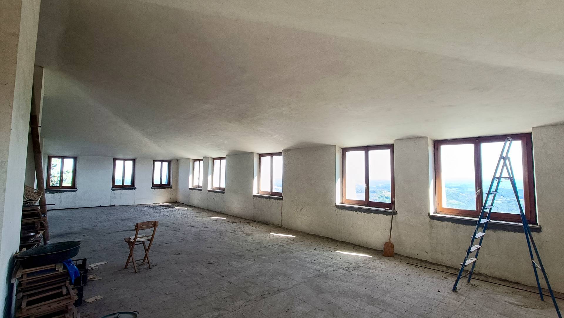 Stabile - Palazzo in vendita a Albugnano