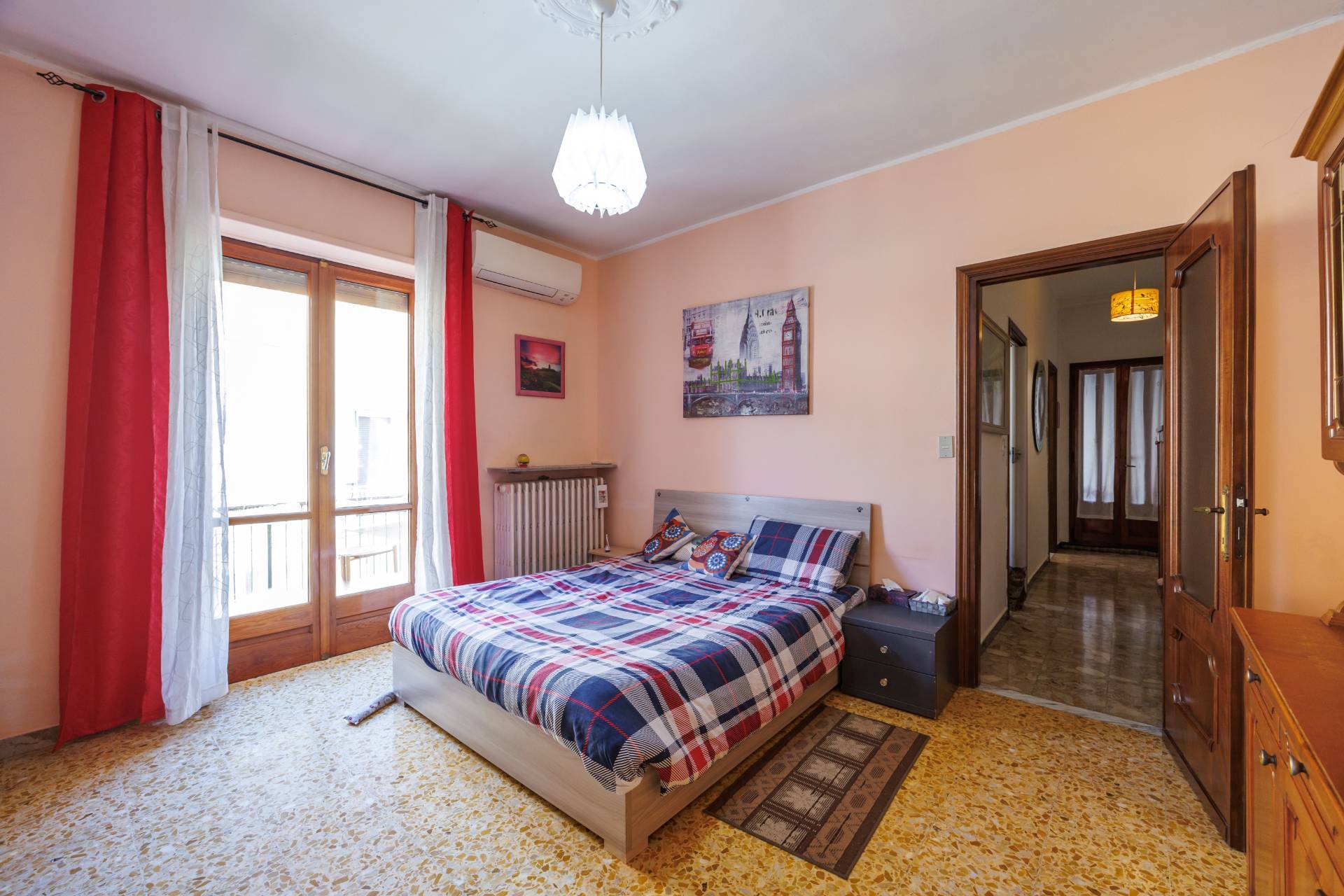 Appartamento in vendita a Moncalieri, Centro