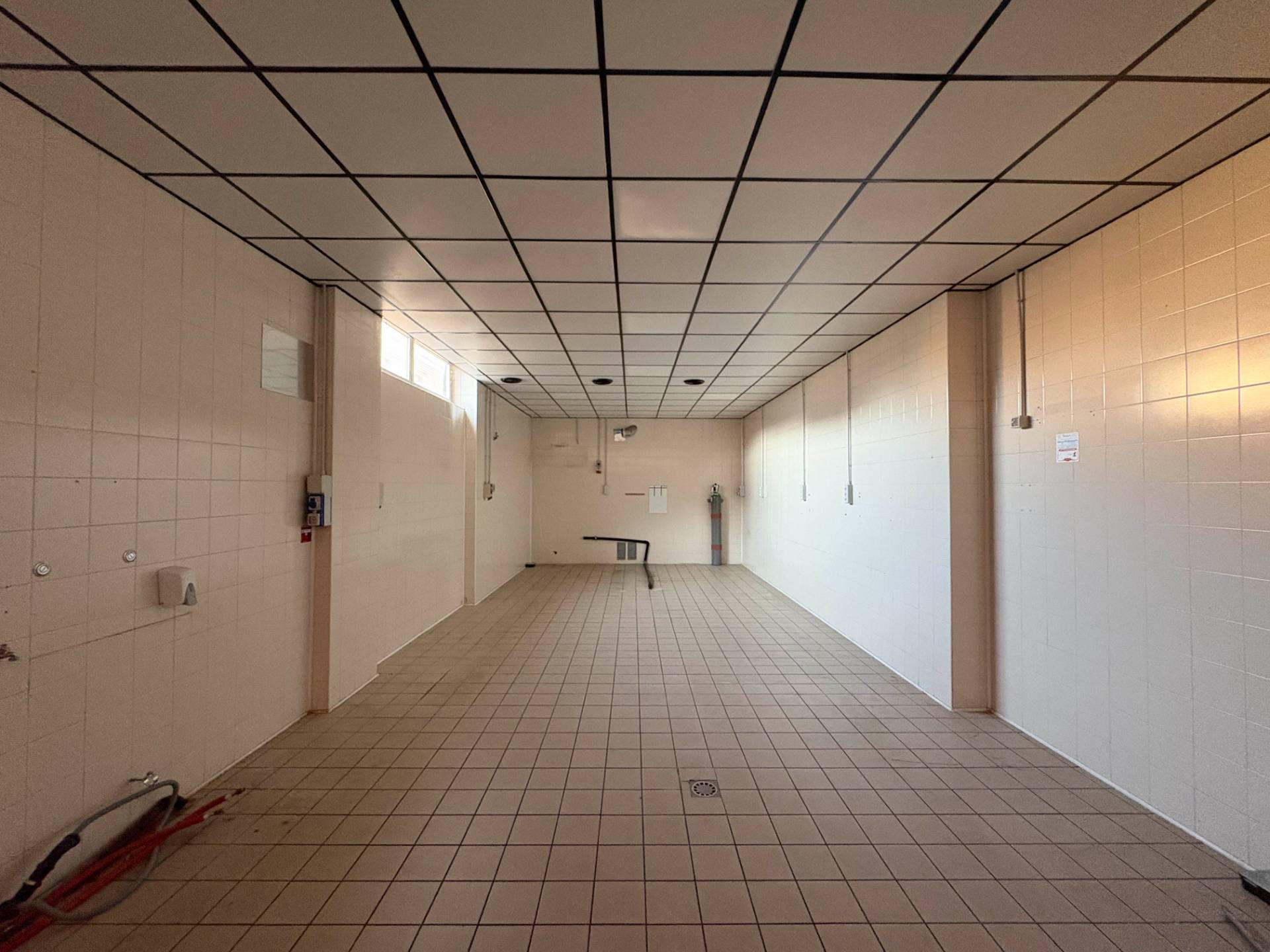 Locale commerciale in vendita a Chivasso