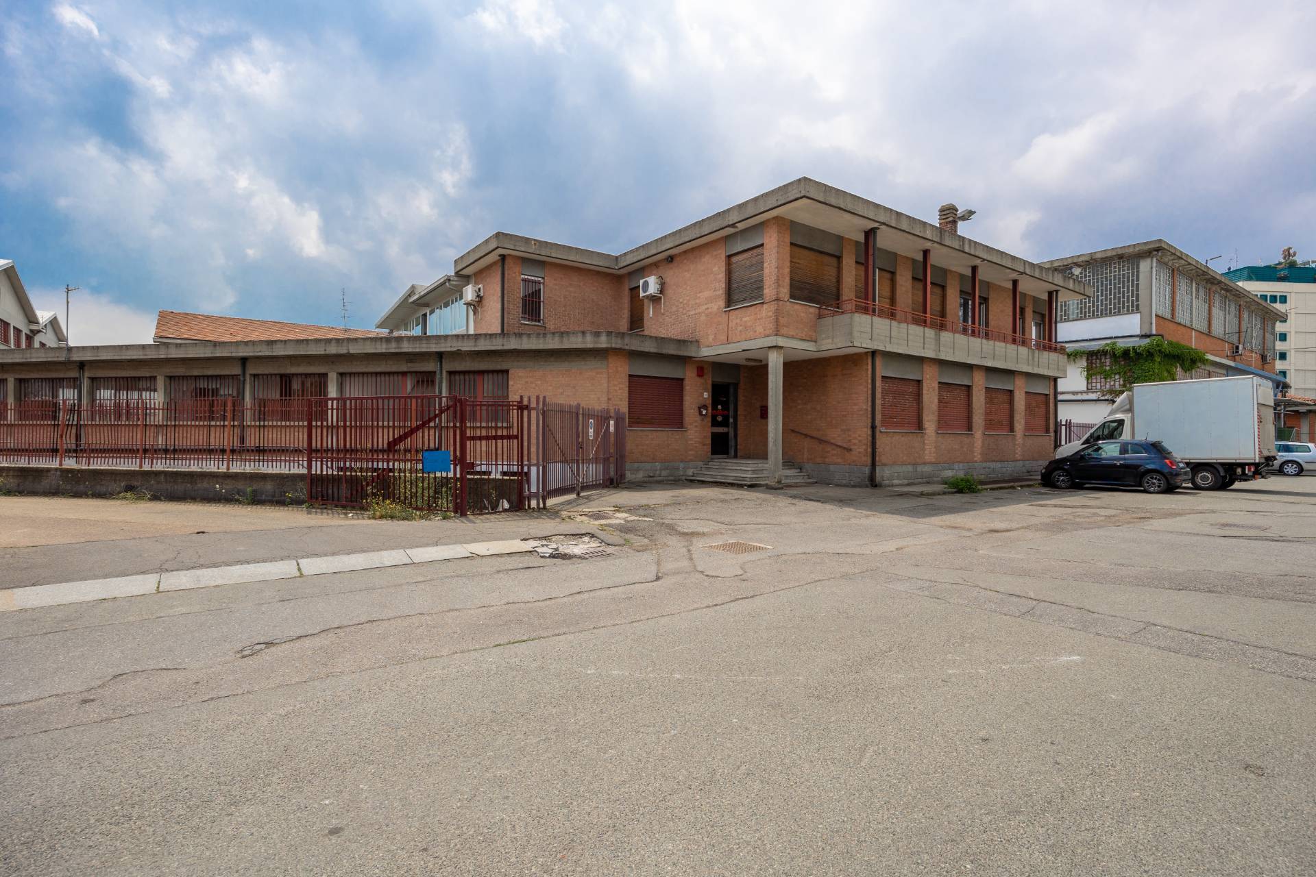 Stabile - Palazzo in vendita a Torino, Vanchiglietta