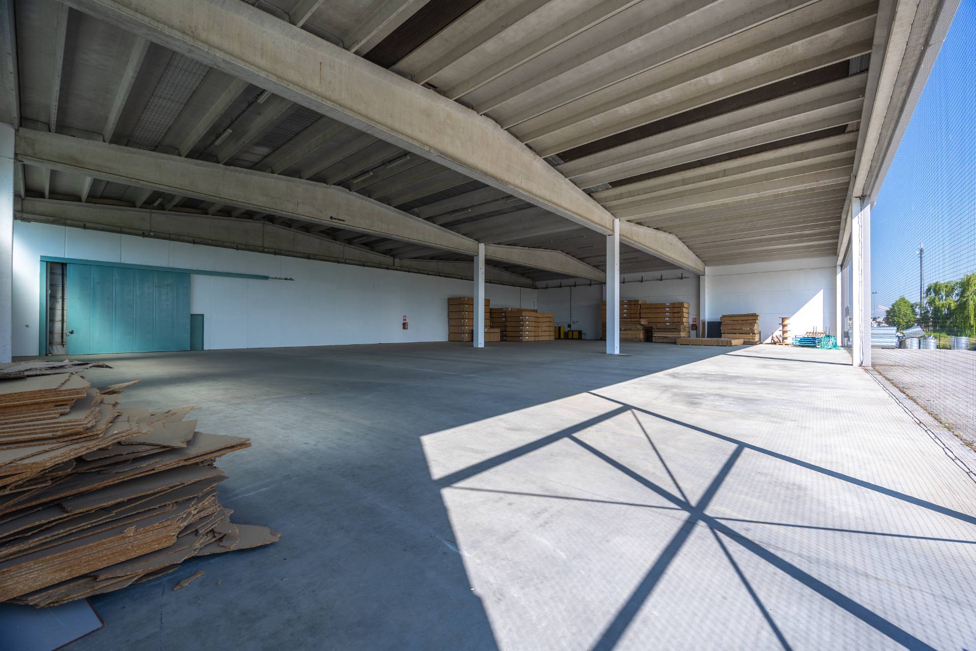 Capannone in vendita a Sommariva del Bosco, Tavelle