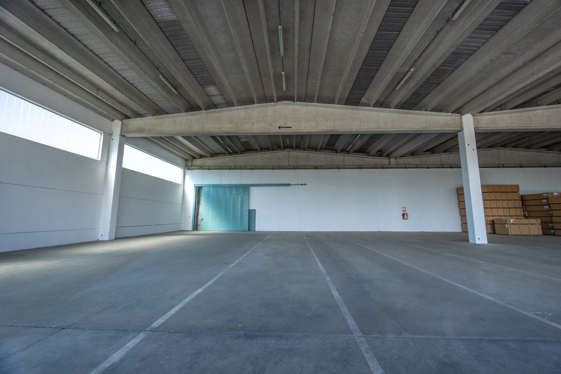 Capannone in vendita a Sommariva del Bosco, Tavelle