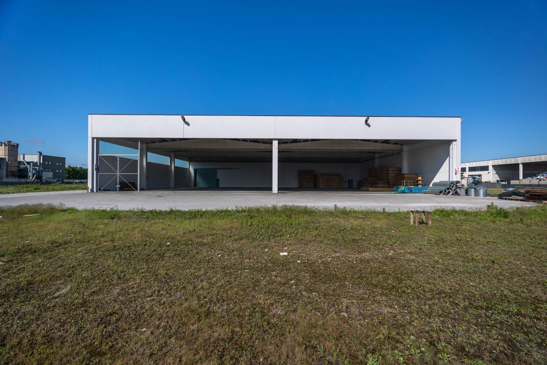 Capannone in affitto a Sommariva del Bosco, Tavelle