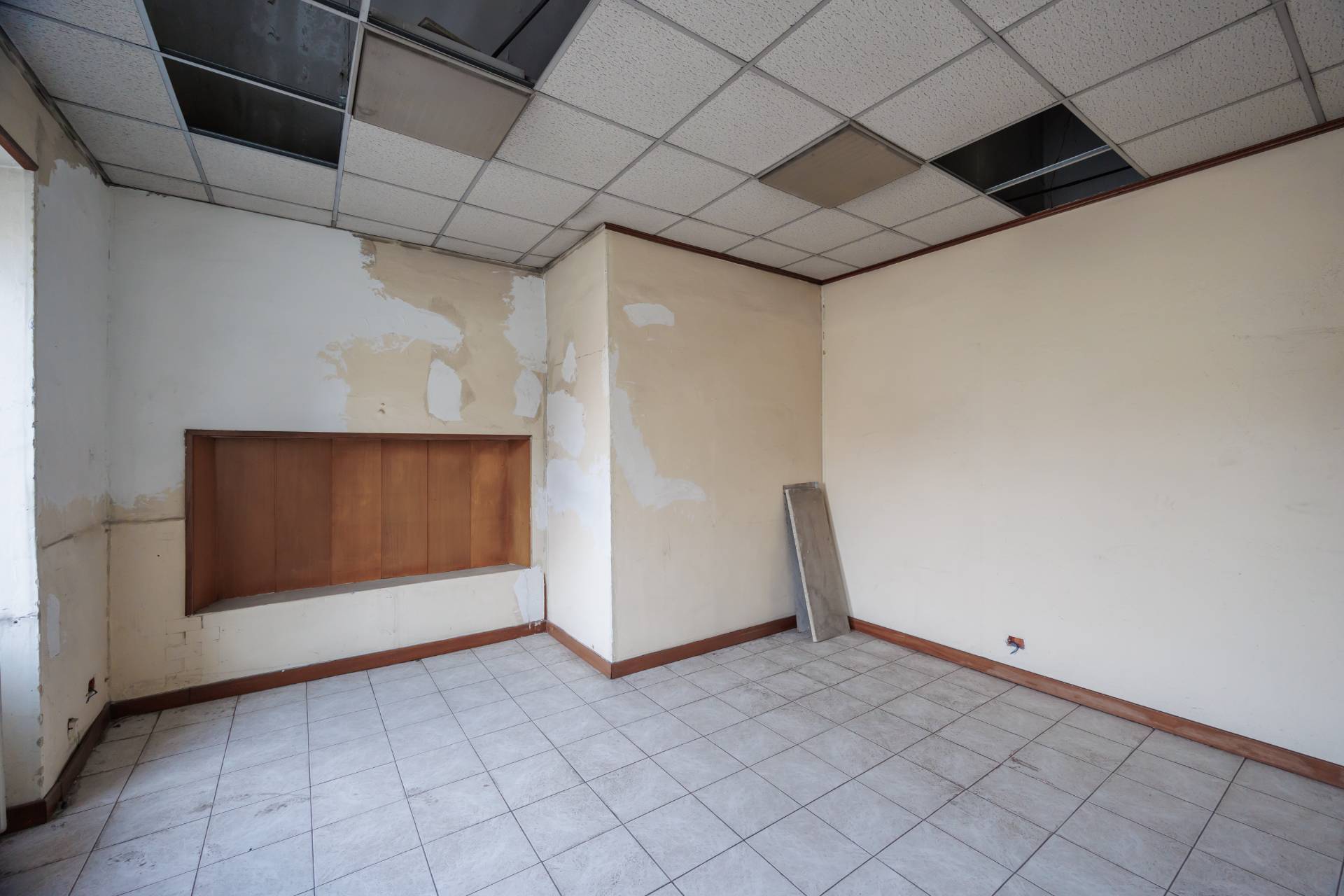 Capannone in vendita a Moncalieri, Borgo San Pietro