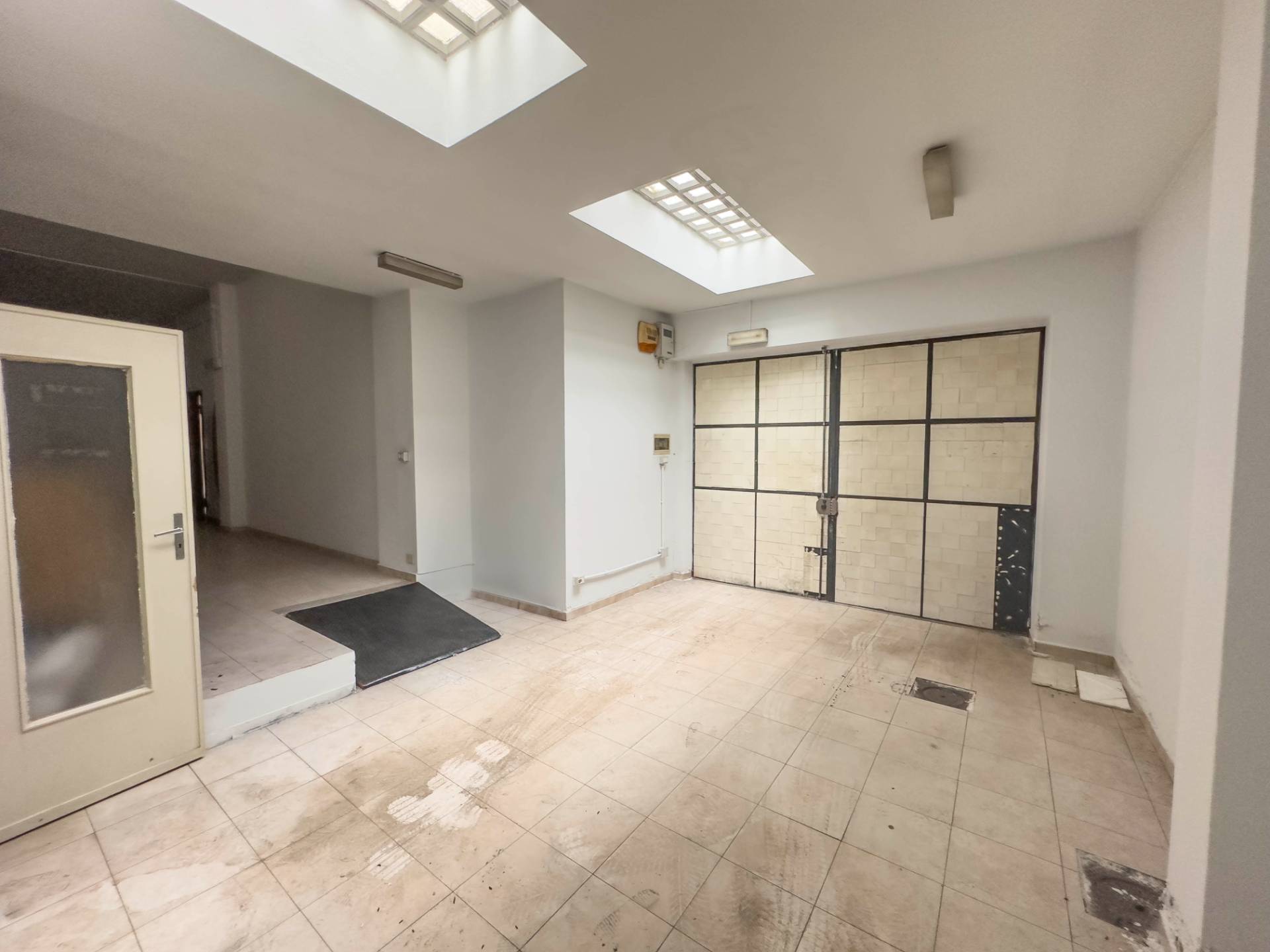 Magazzino in vendita a Torino, Valentino