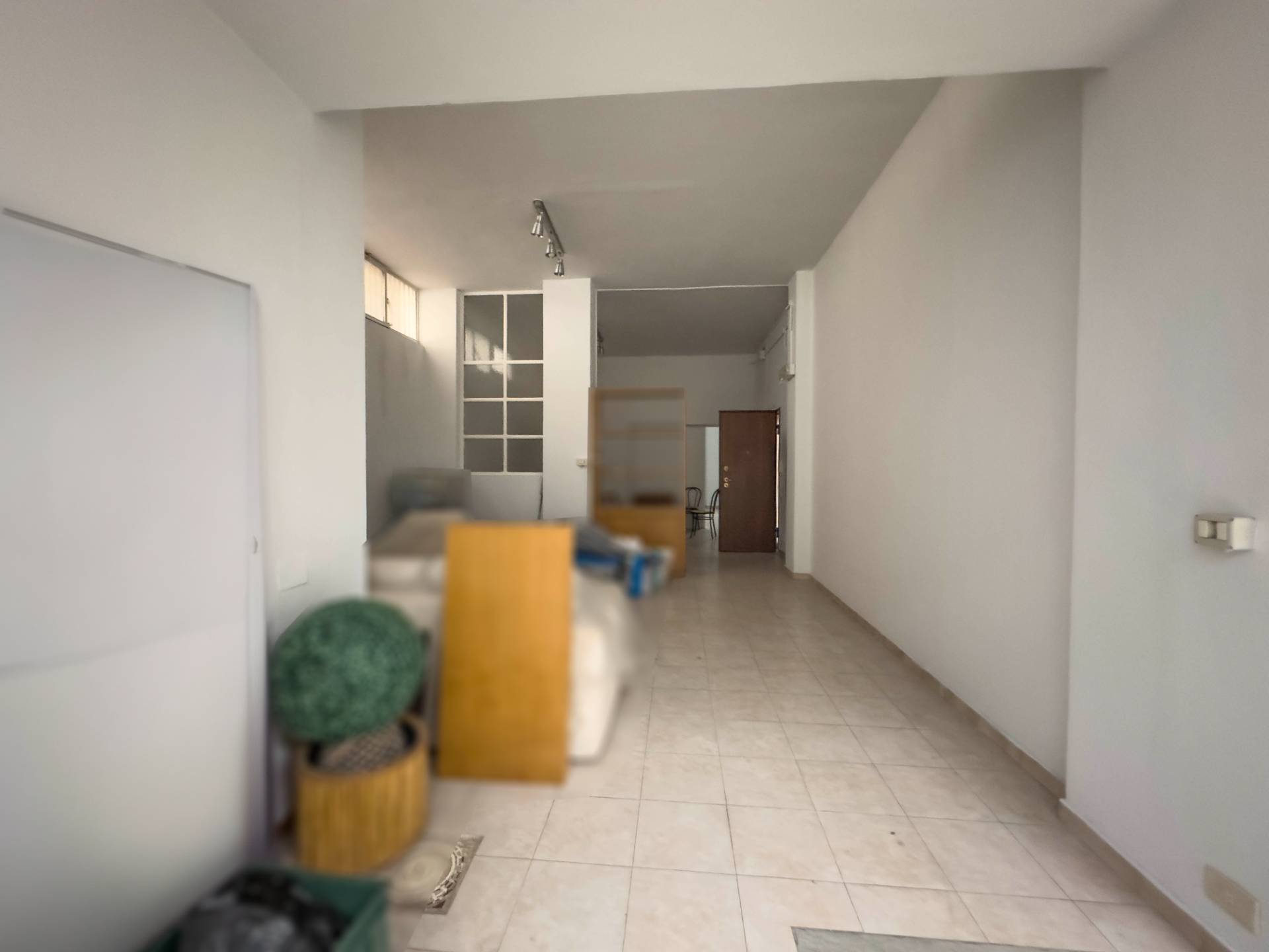 Magazzino in vendita a Torino, Valentino