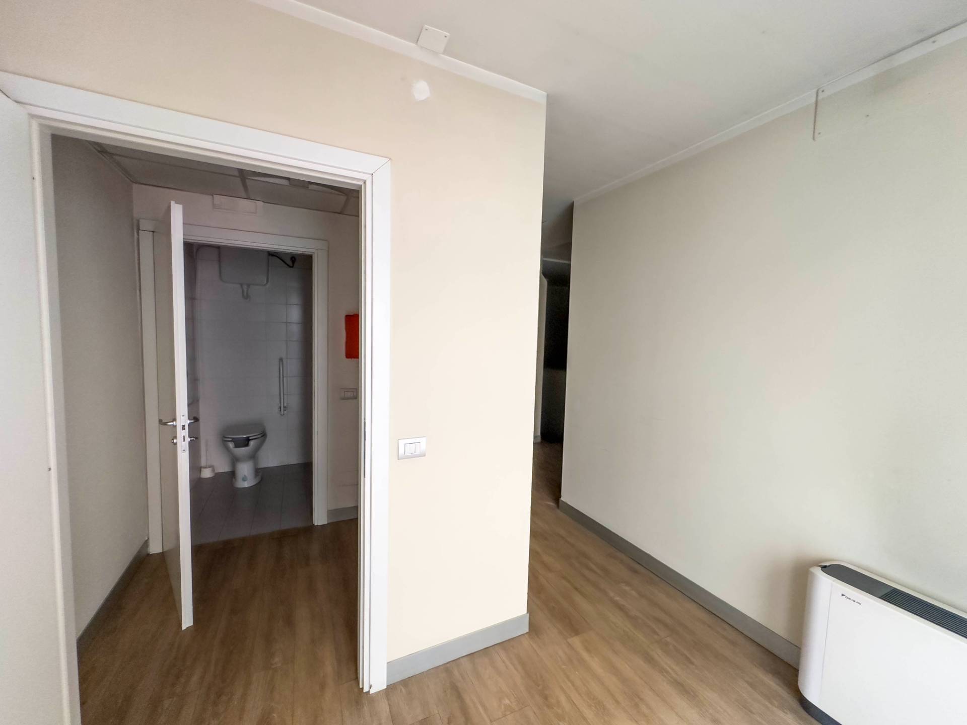 Negozio in vendita a Torino, Crocetta