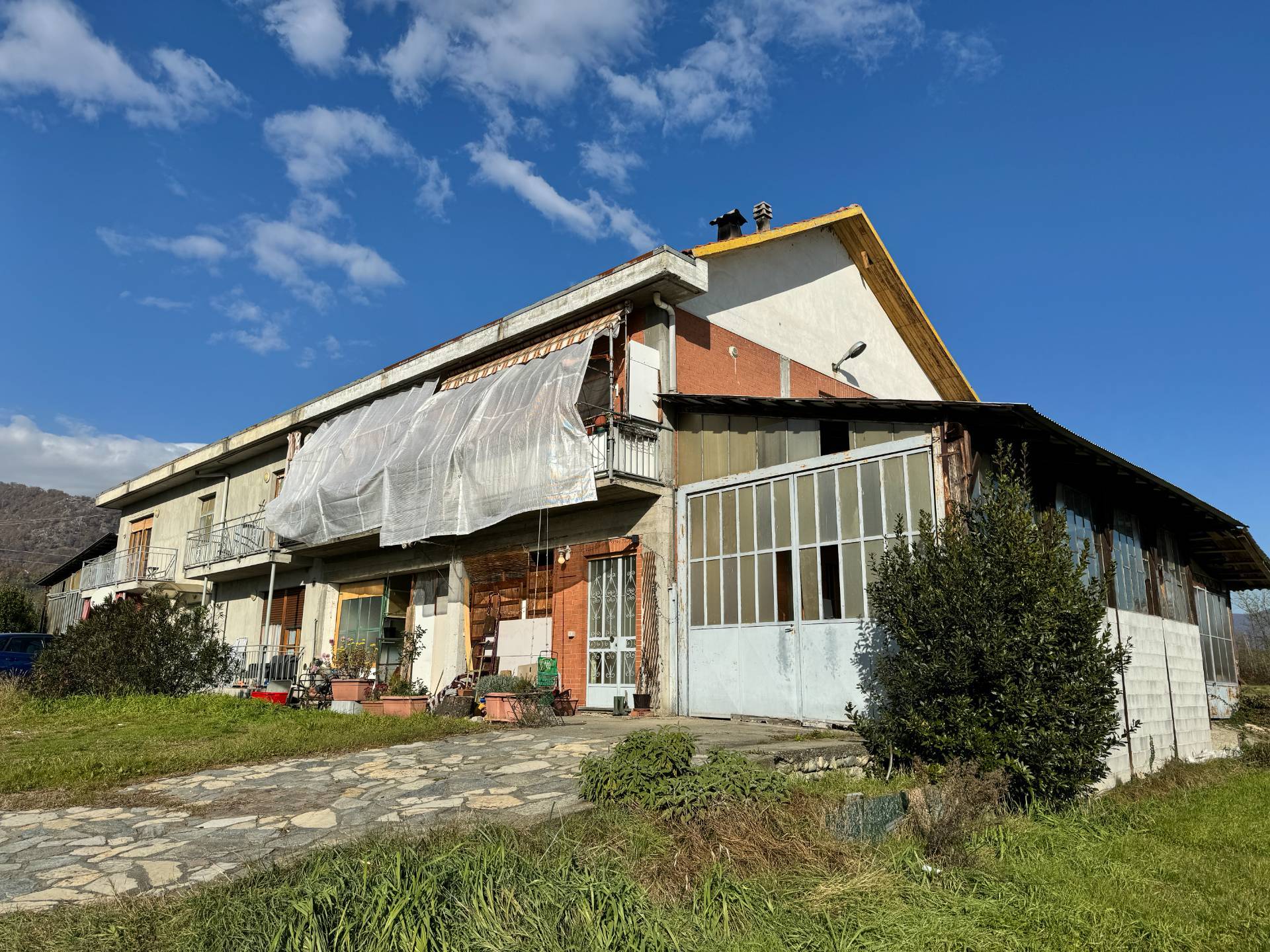 Casale in vendita a Cumiana, Campagna
