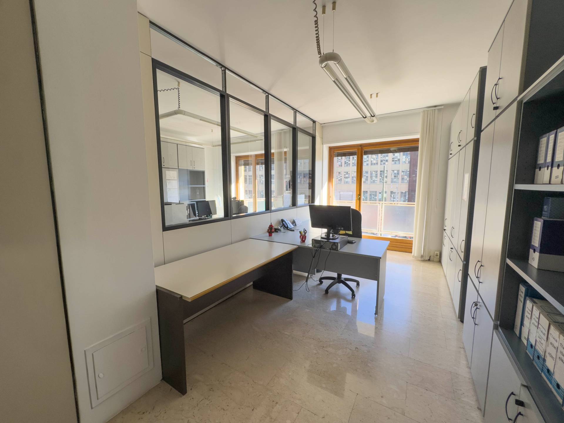 Ufficio in vendita a Torino, San Salvario