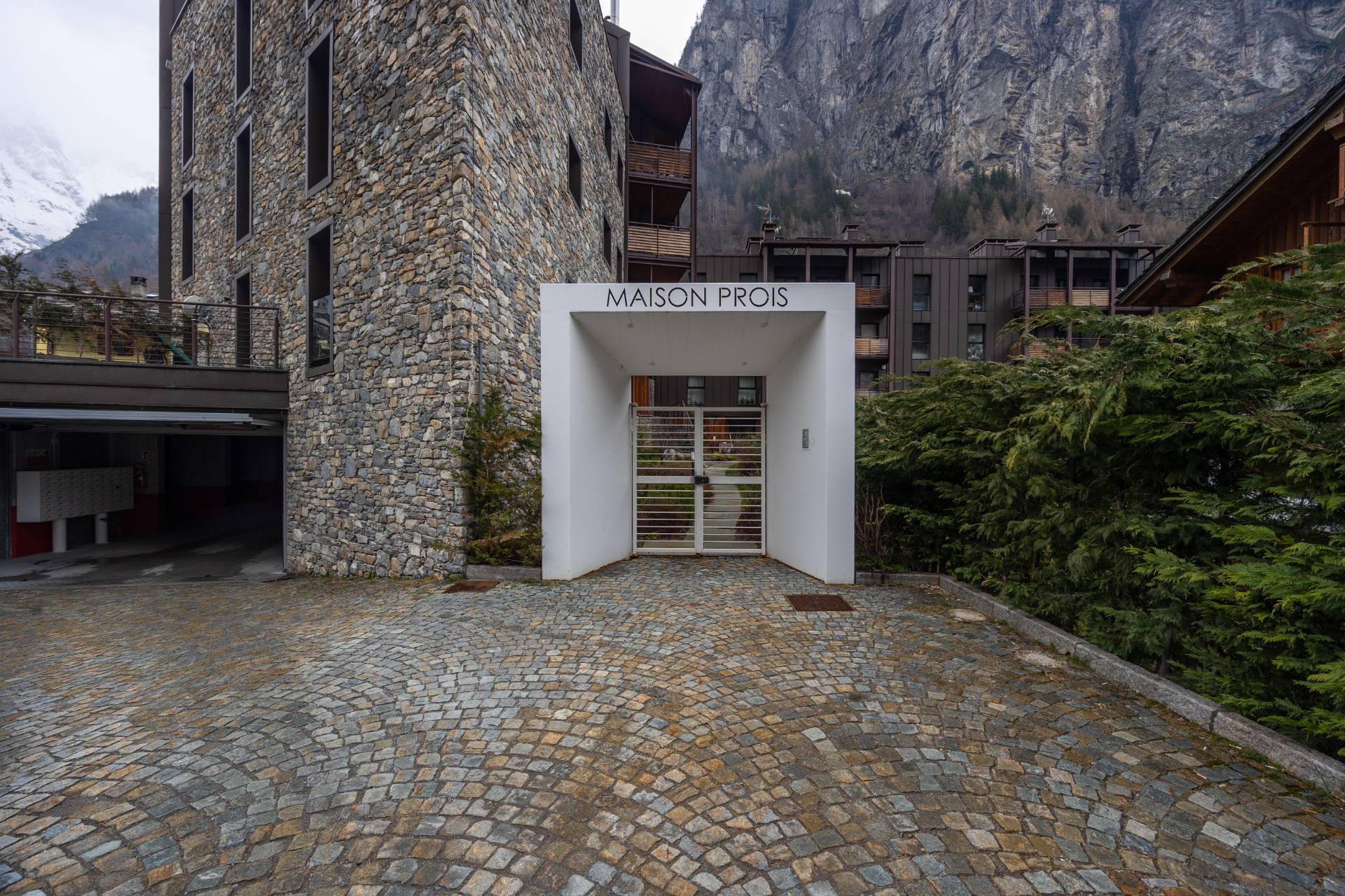 Appartamento in vendita a Courmayeur, Entrves (ntrve)