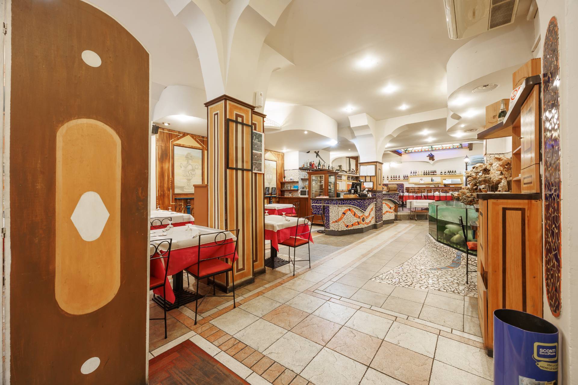 Locale commerciale in vendita a Torino, San Salvario