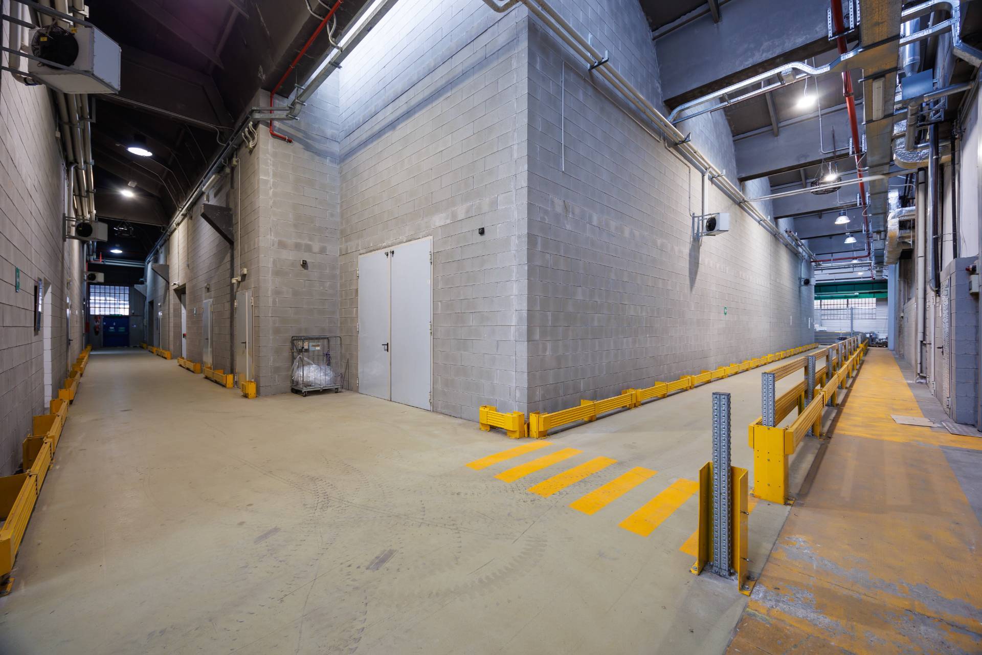 Capannone in vendita a Torino, Mirafiori nord