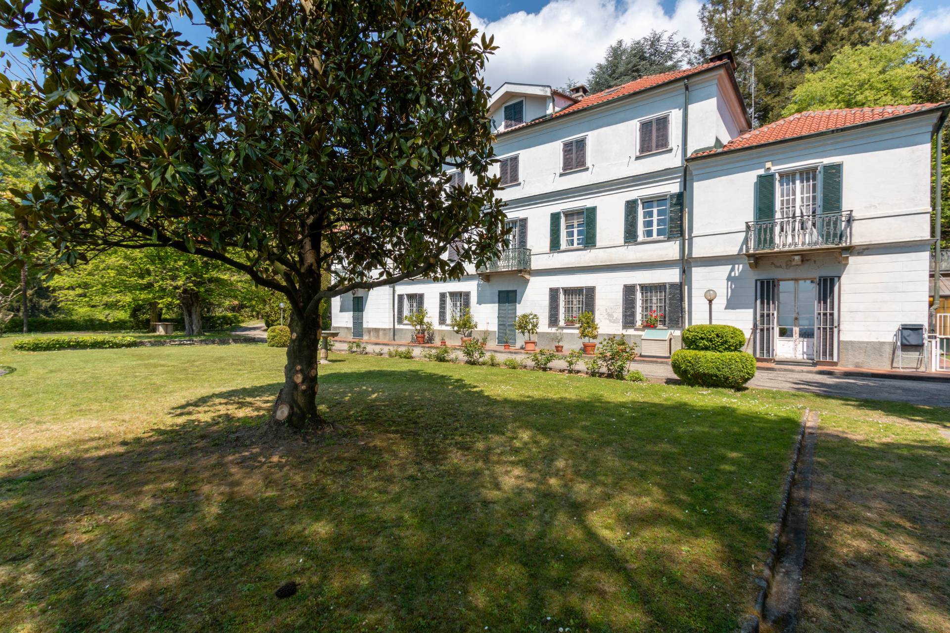 Villa in vendita a Moncalieri, Castelvecchio