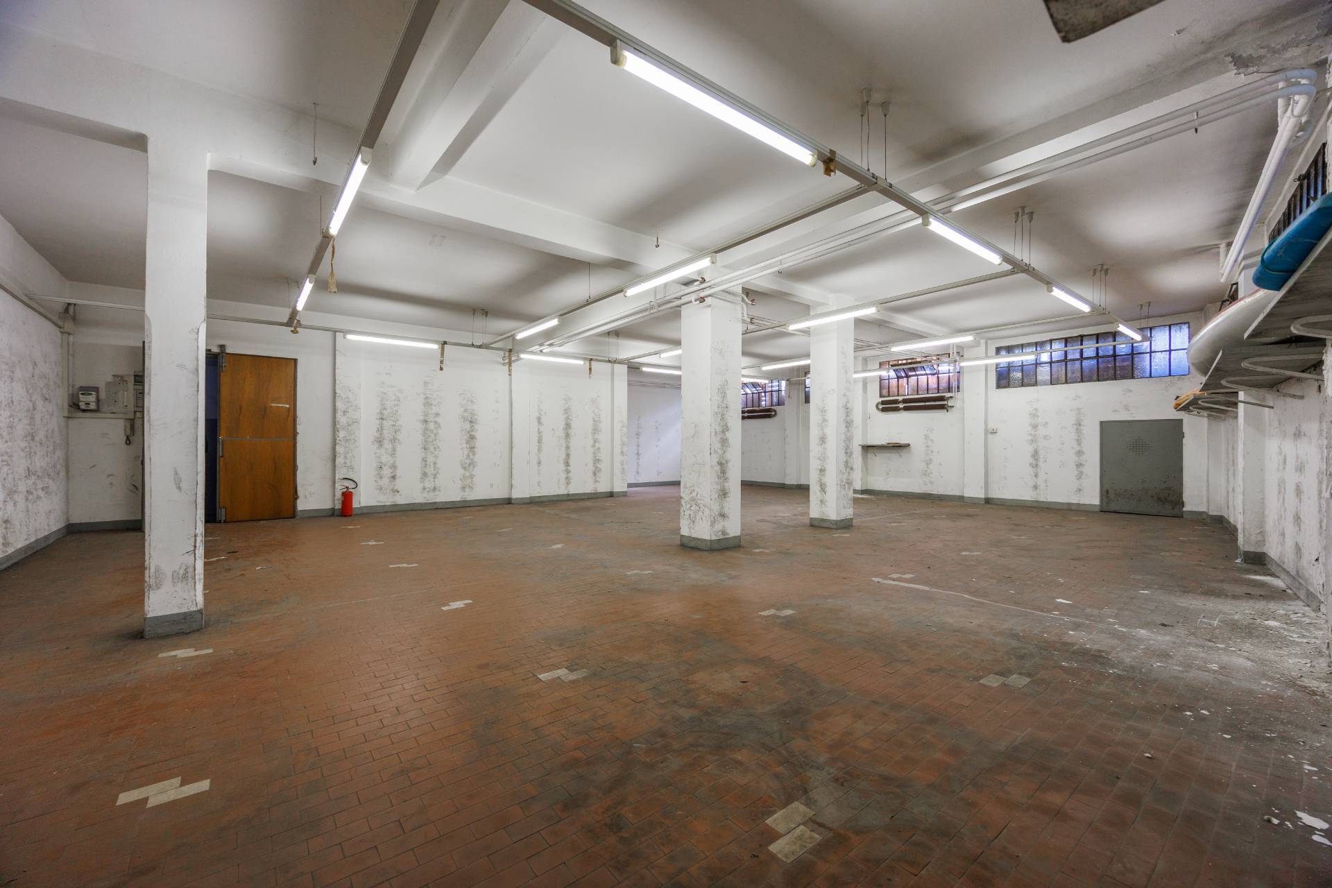 Magazzino in vendita a Torino, Cavoretto - Pilonetto