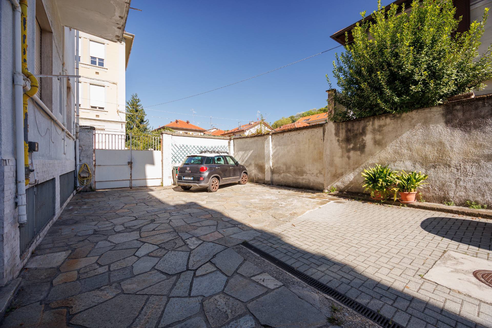 Magazzino in vendita a Torino, Cavoretto - Pilonetto