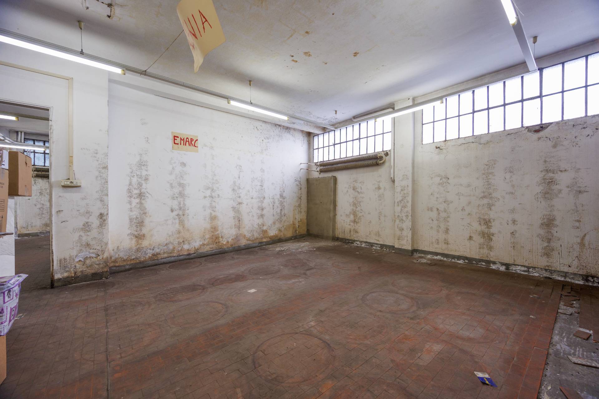 Magazzino in vendita a Torino, Cavoretto - Pilonetto