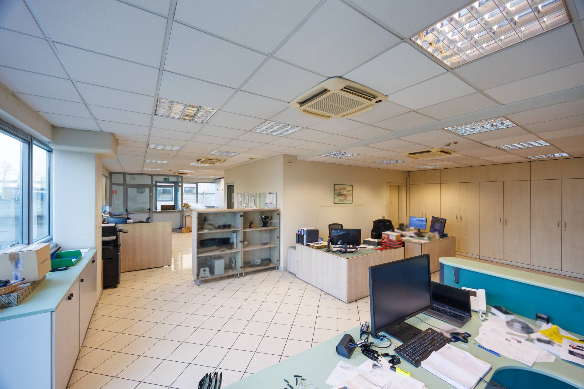 Capannone in vendita a Borgaro Torinese, Industriale