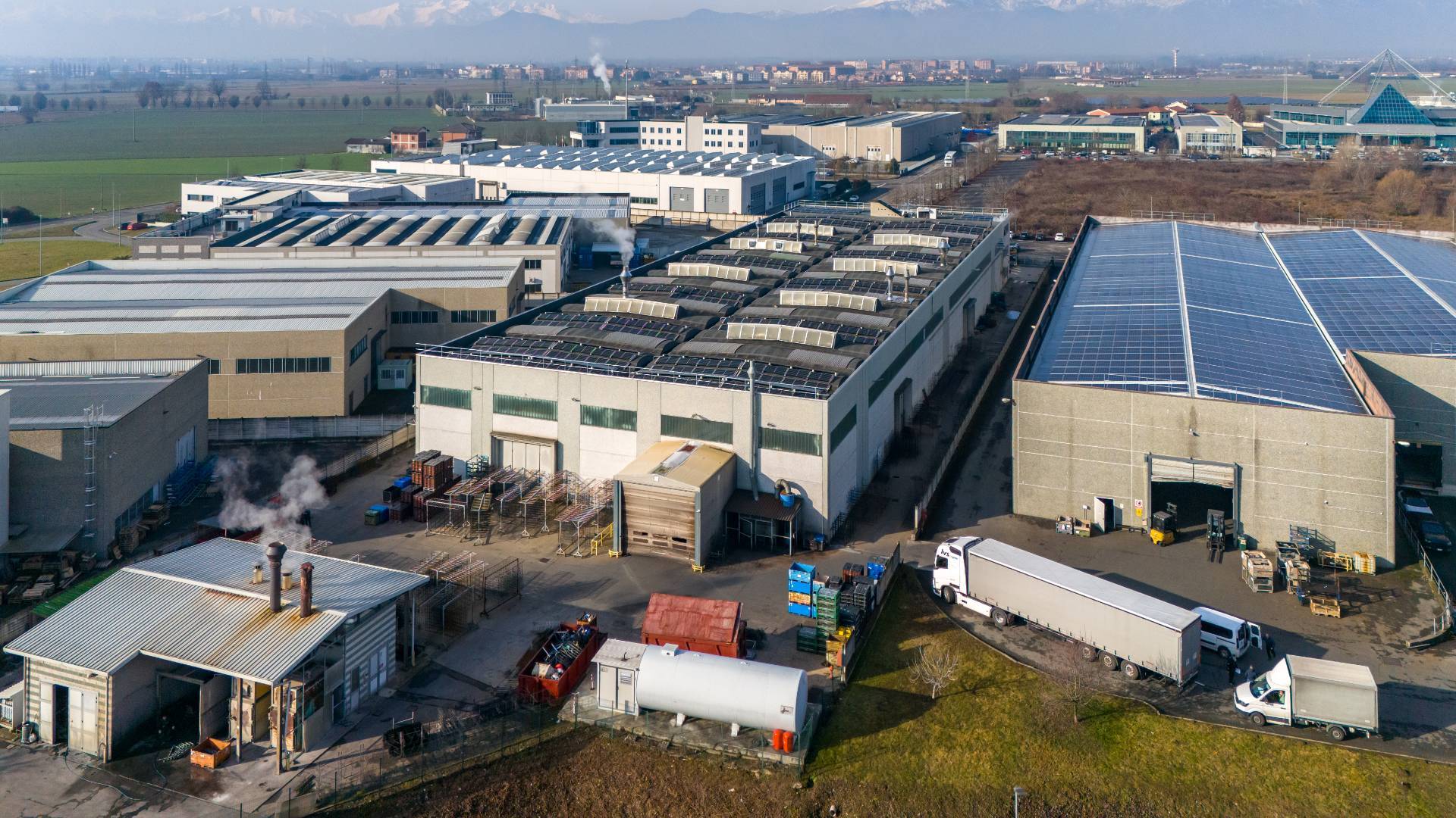 Capannone in vendita a Borgaro Torinese, Industriale