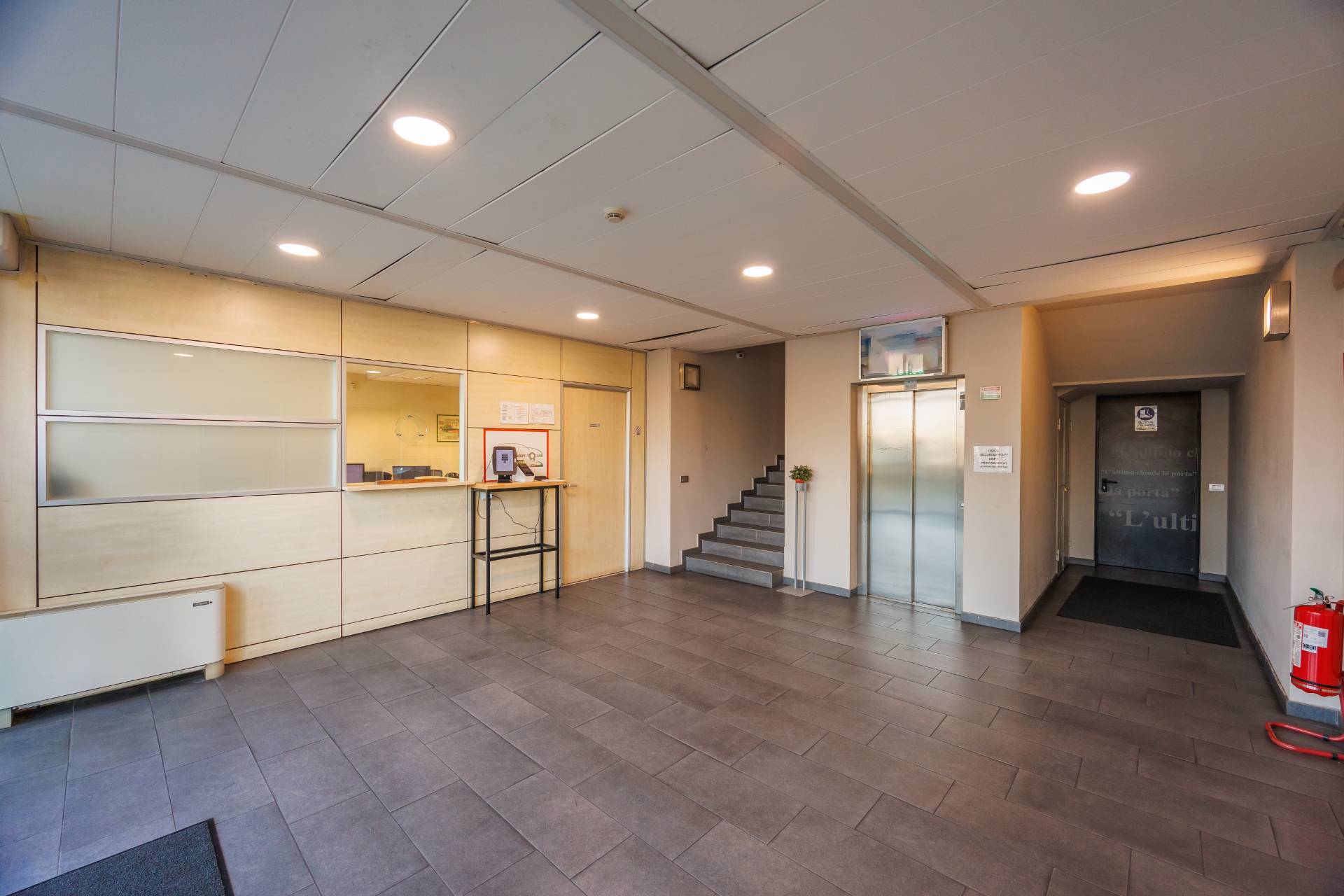 Capannone in vendita a Borgaro Torinese, Industriale