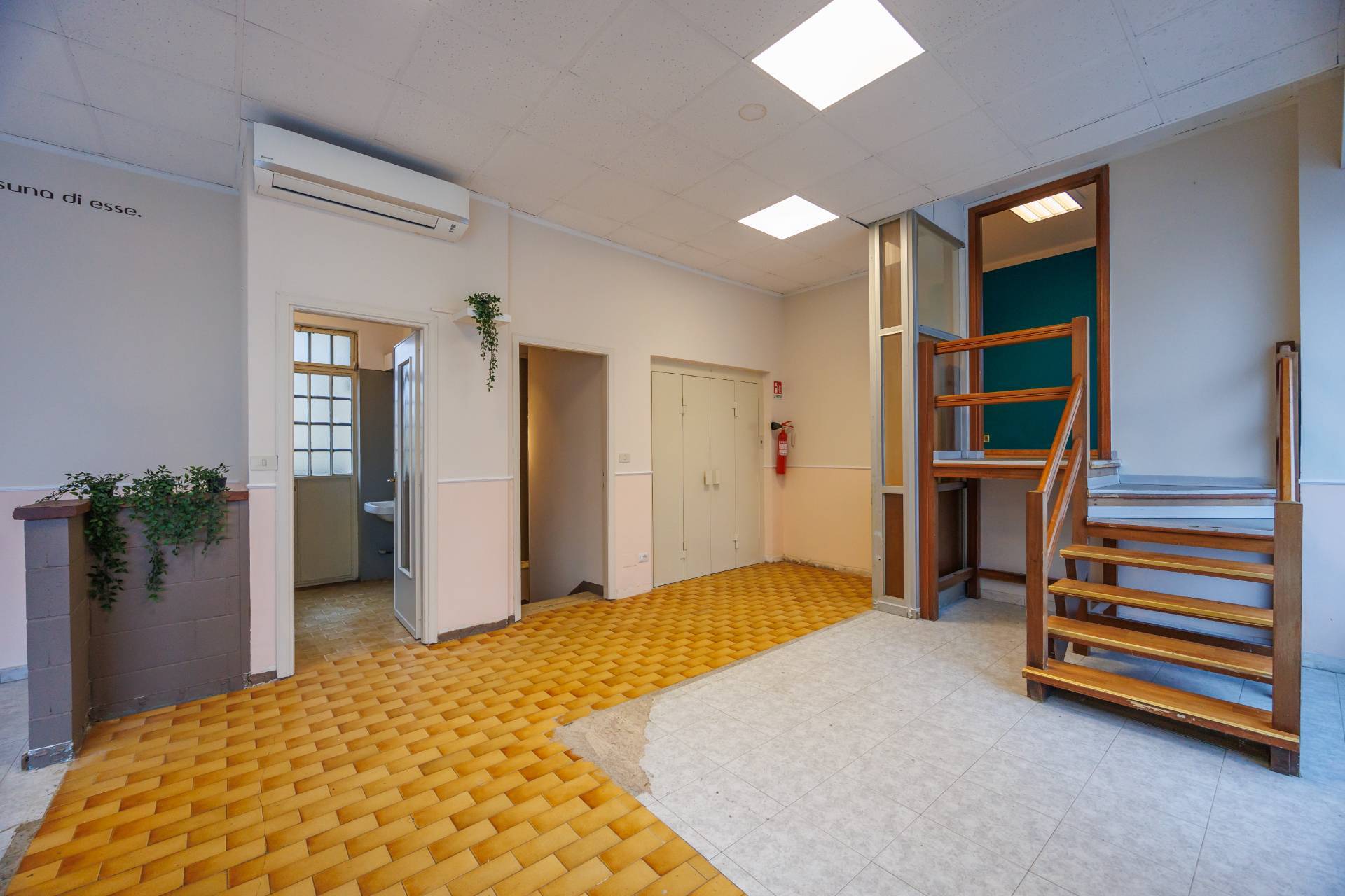 Ufficio in vendita a Torino, Vanchiglia