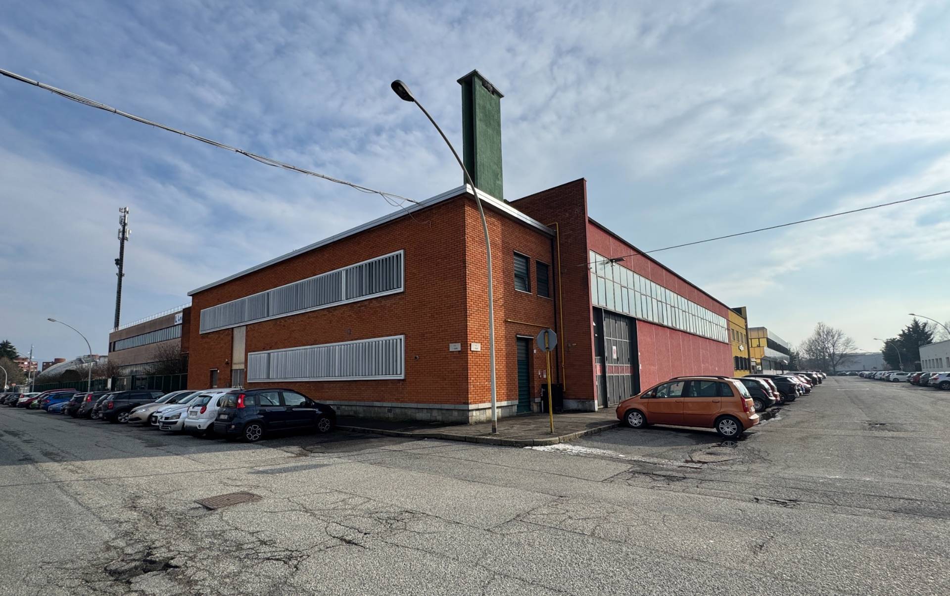 Capannone in vendita a Grugliasco