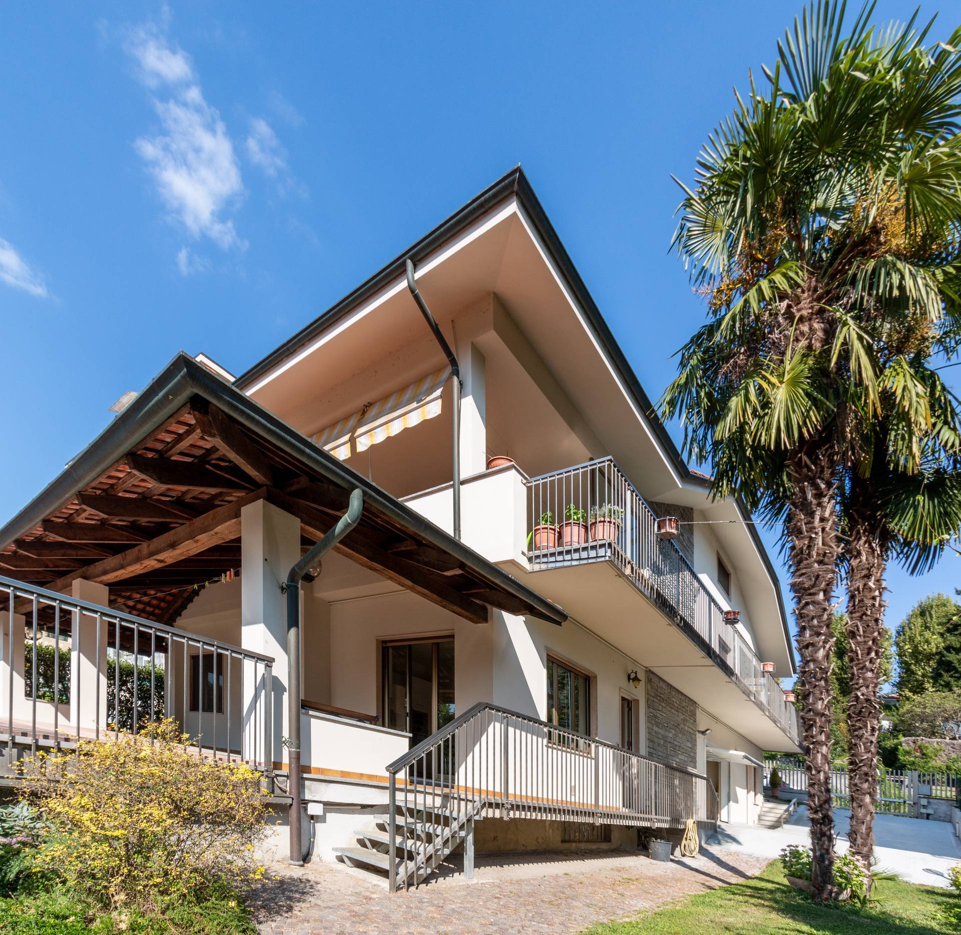 Villa in vendita a Moncalieri, Centrale