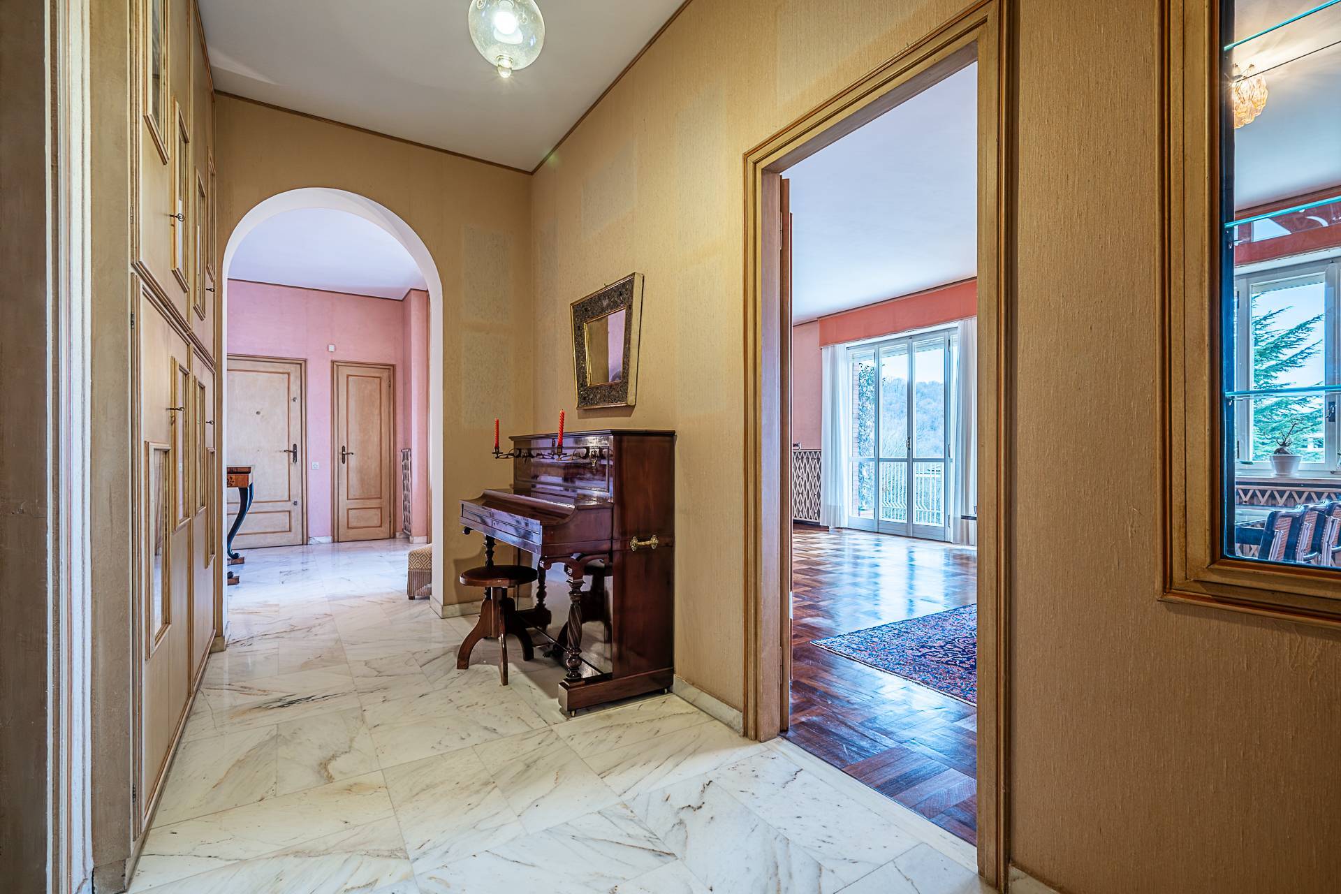 Appartamento in vendita a Torino, Collina