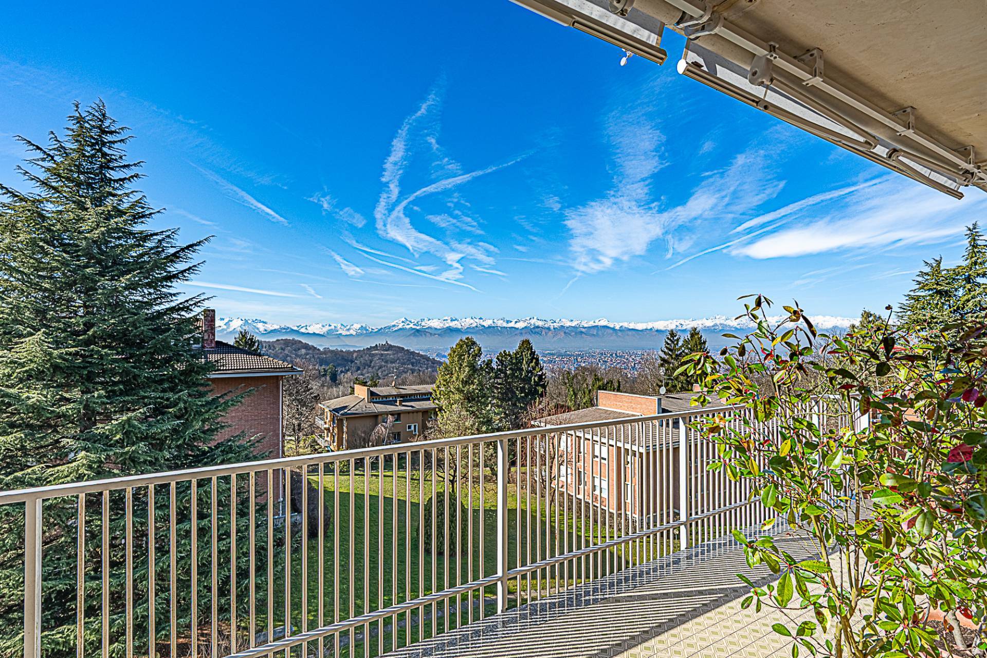 Appartamento in vendita a Torino, Collina