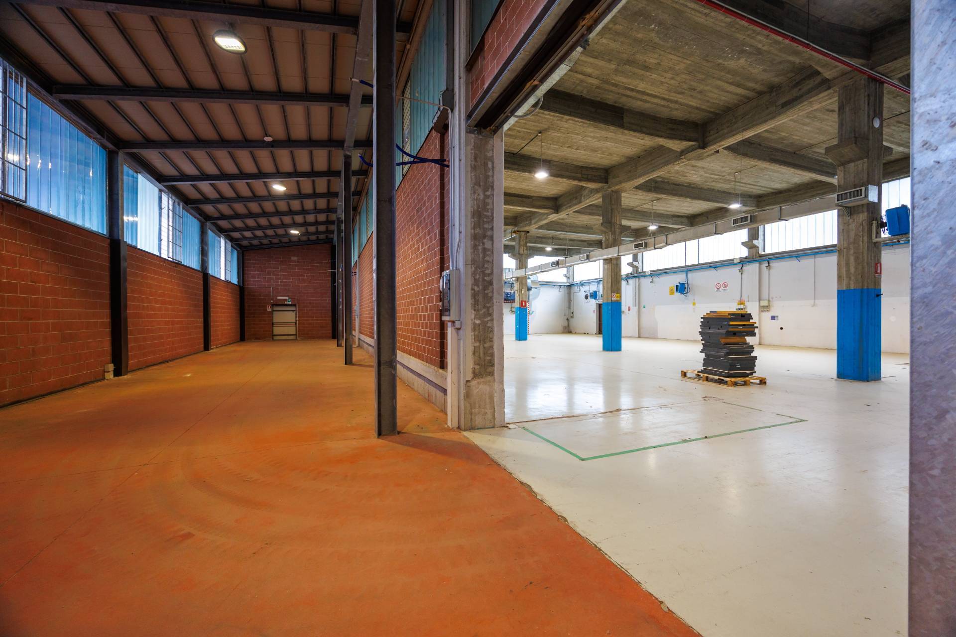 Capannone in vendita a Rivoli