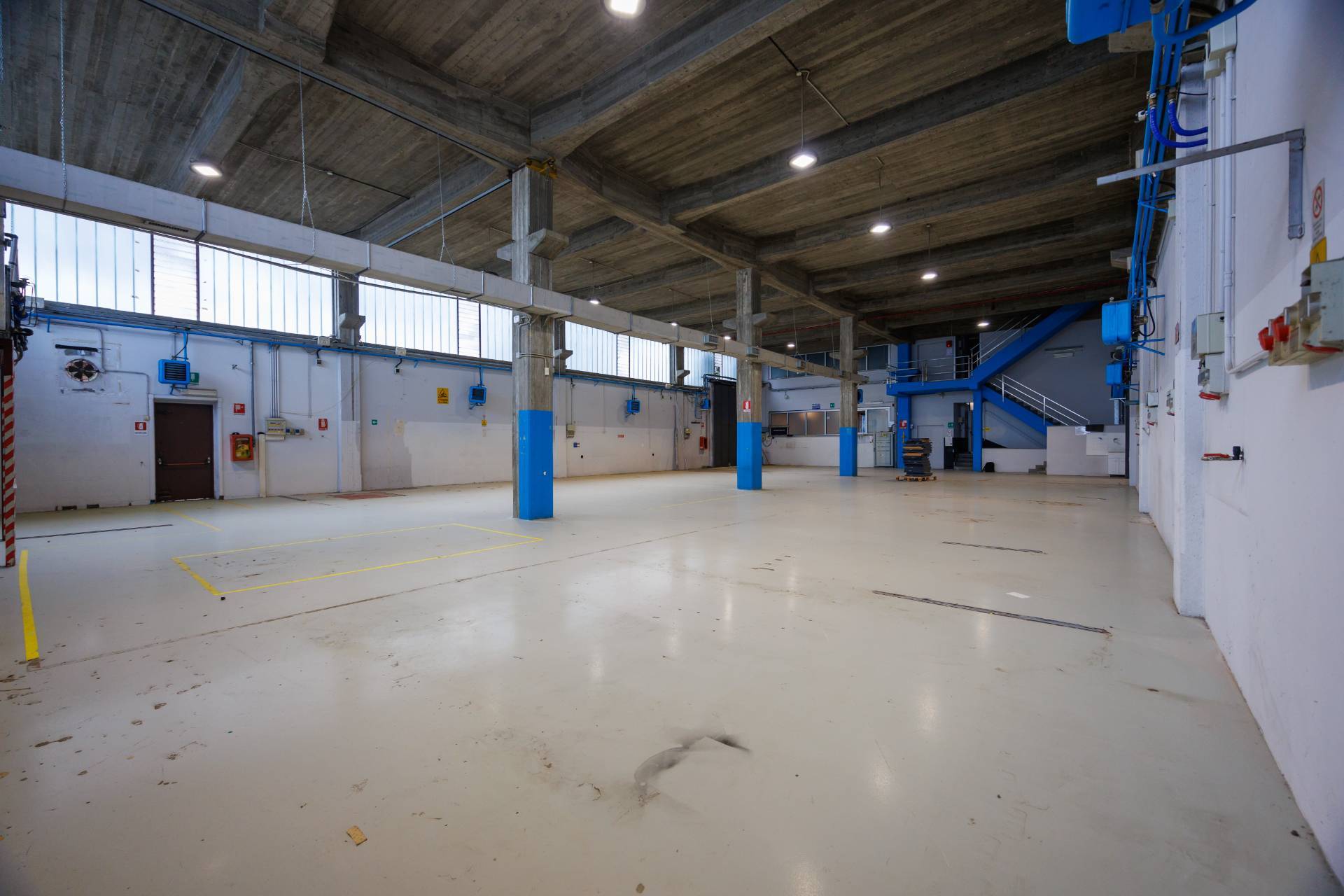 Capannone in vendita a Rivoli