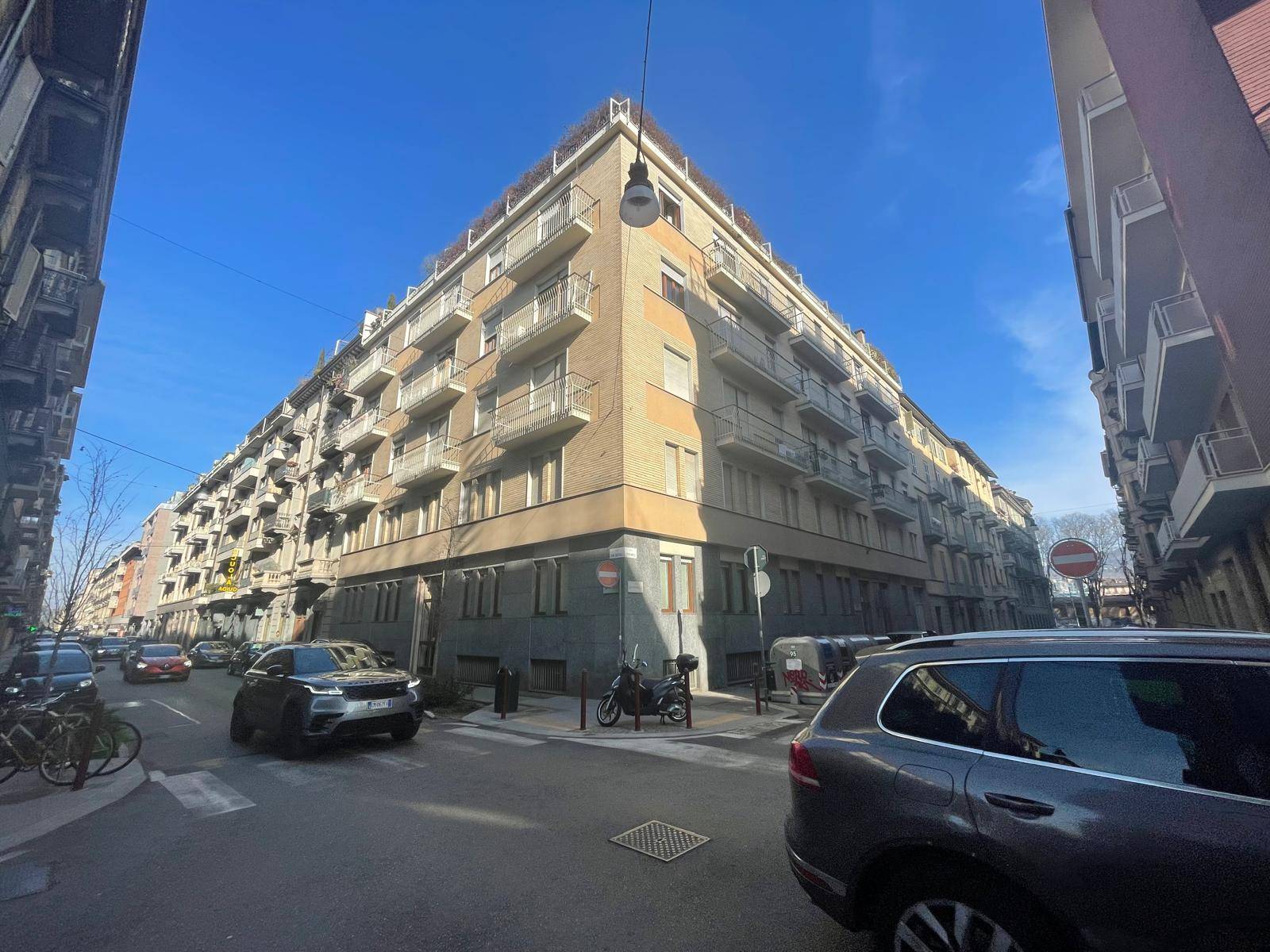 Appartamento in vendita a Torino, San Secondo