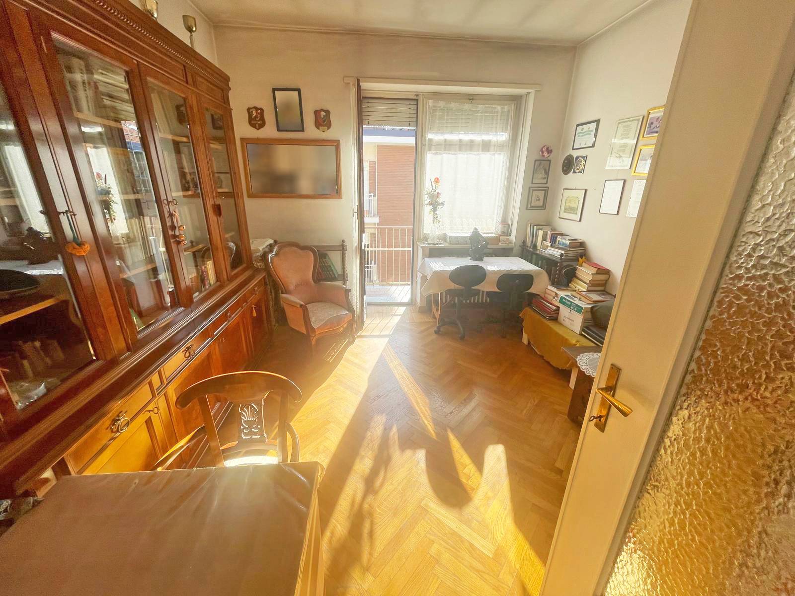 Appartamento in vendita a Torino, San Secondo