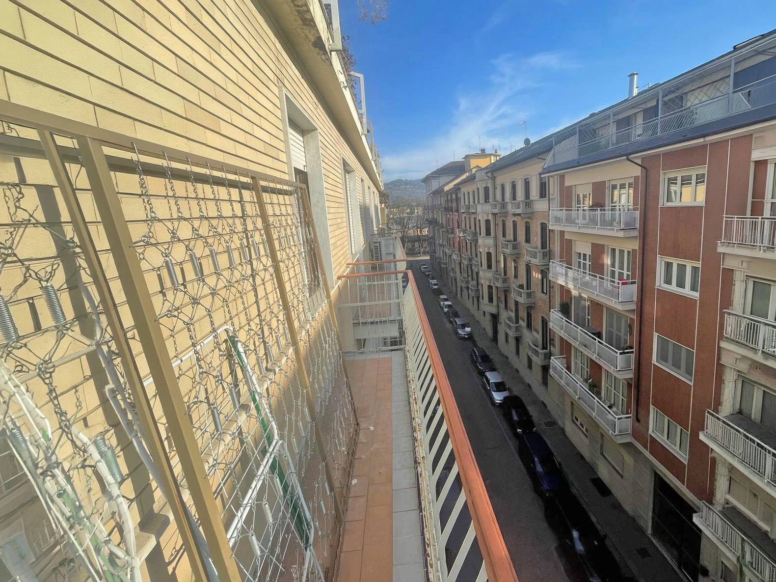 Appartamento in vendita a Torino, San Secondo