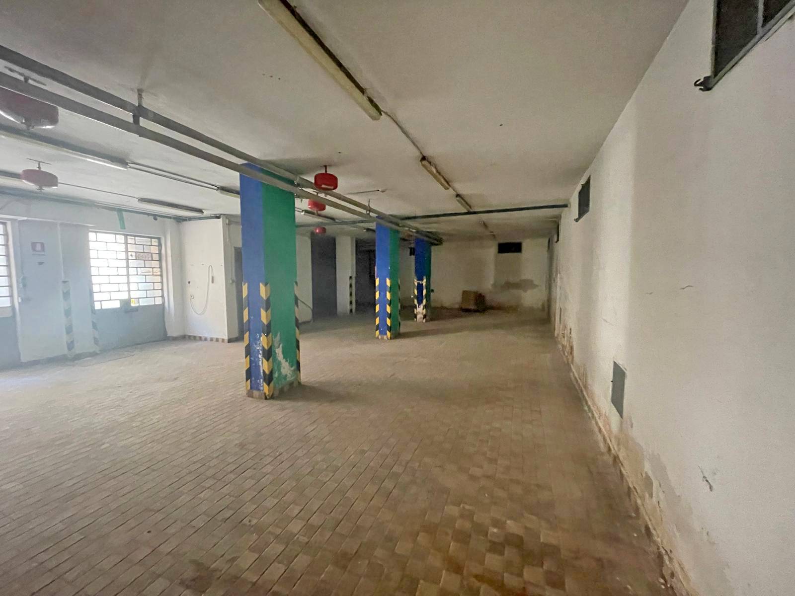 Magazzino in vendita a Torino, Crocetta