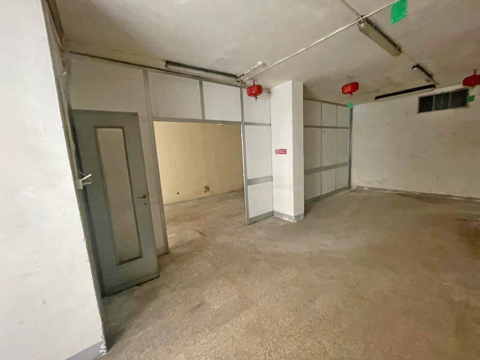 Magazzino in vendita a Torino, Crocetta