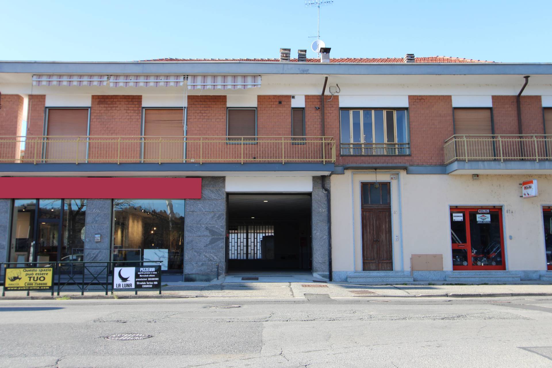 Box o garage in vendita a Chivasso