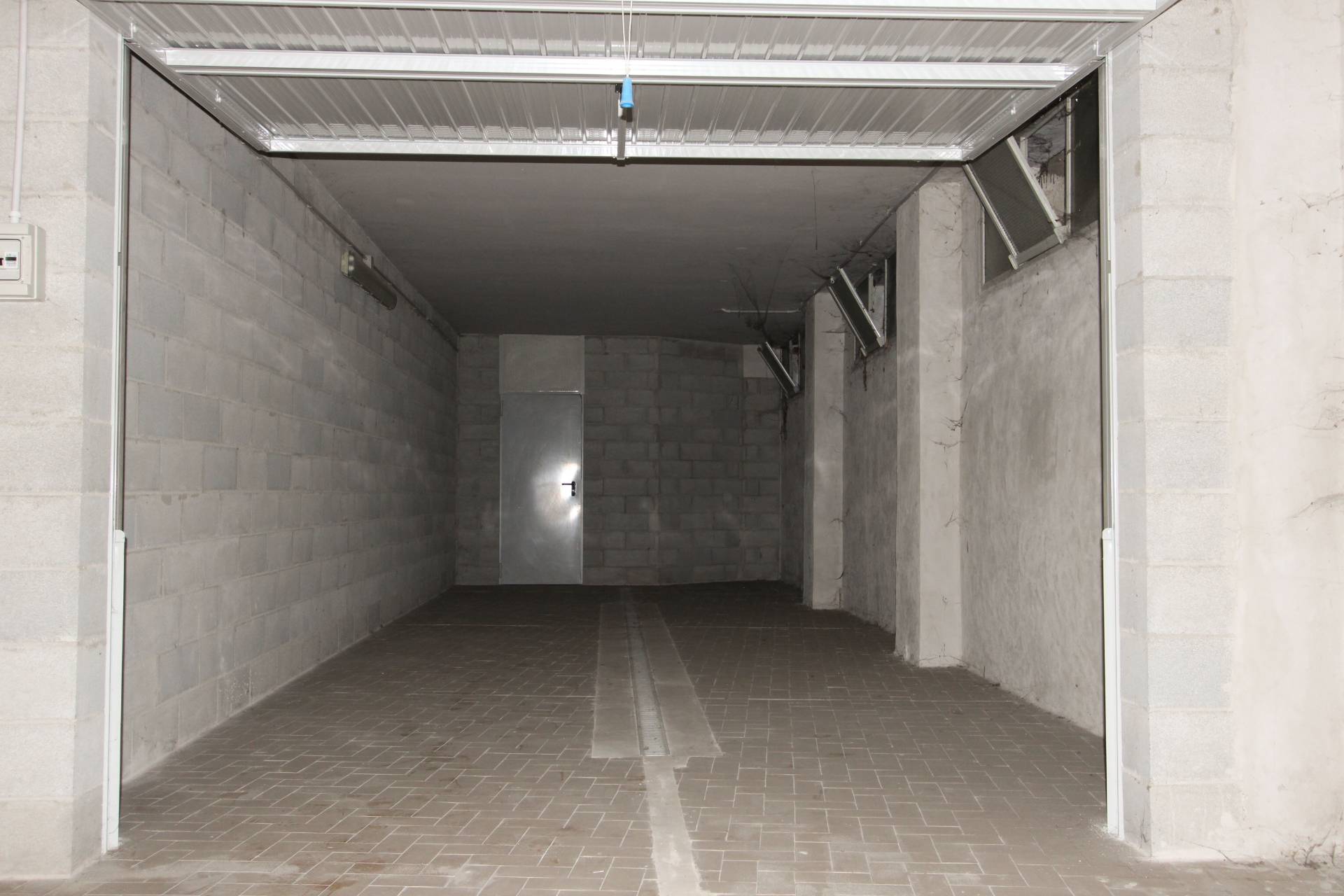 Box o garage in vendita a Chivasso