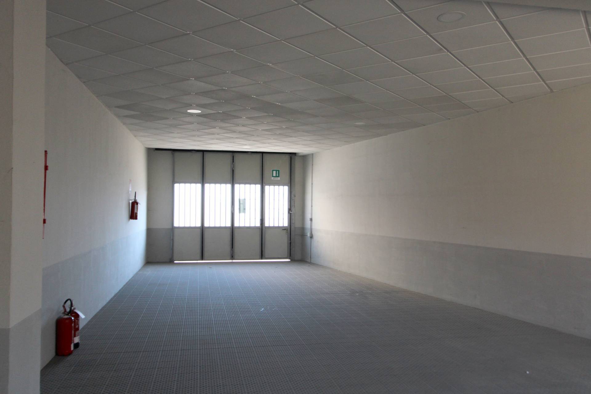 Magazzino in vendita a Chivasso