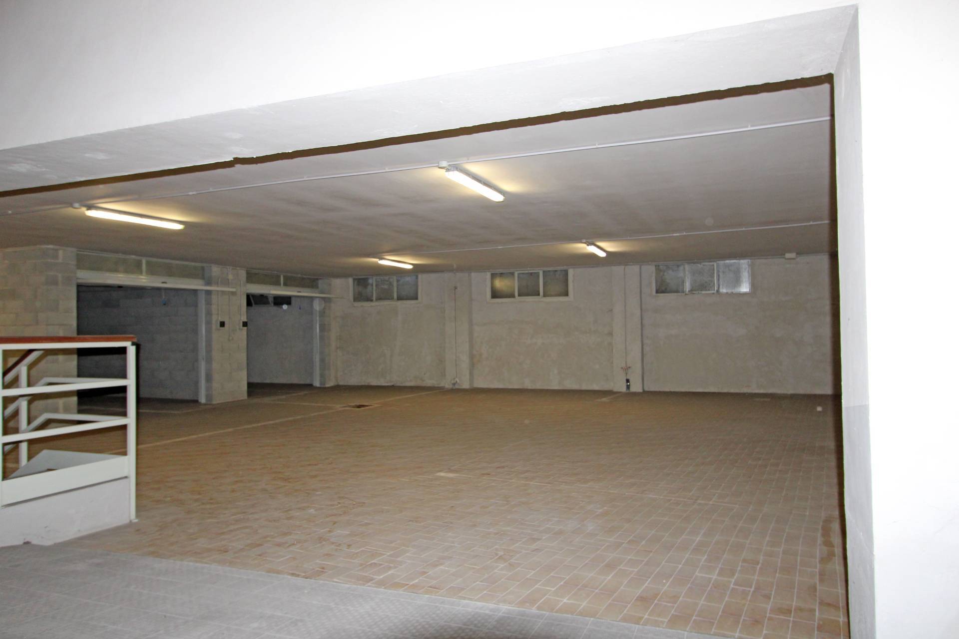 Magazzino in vendita a Chivasso