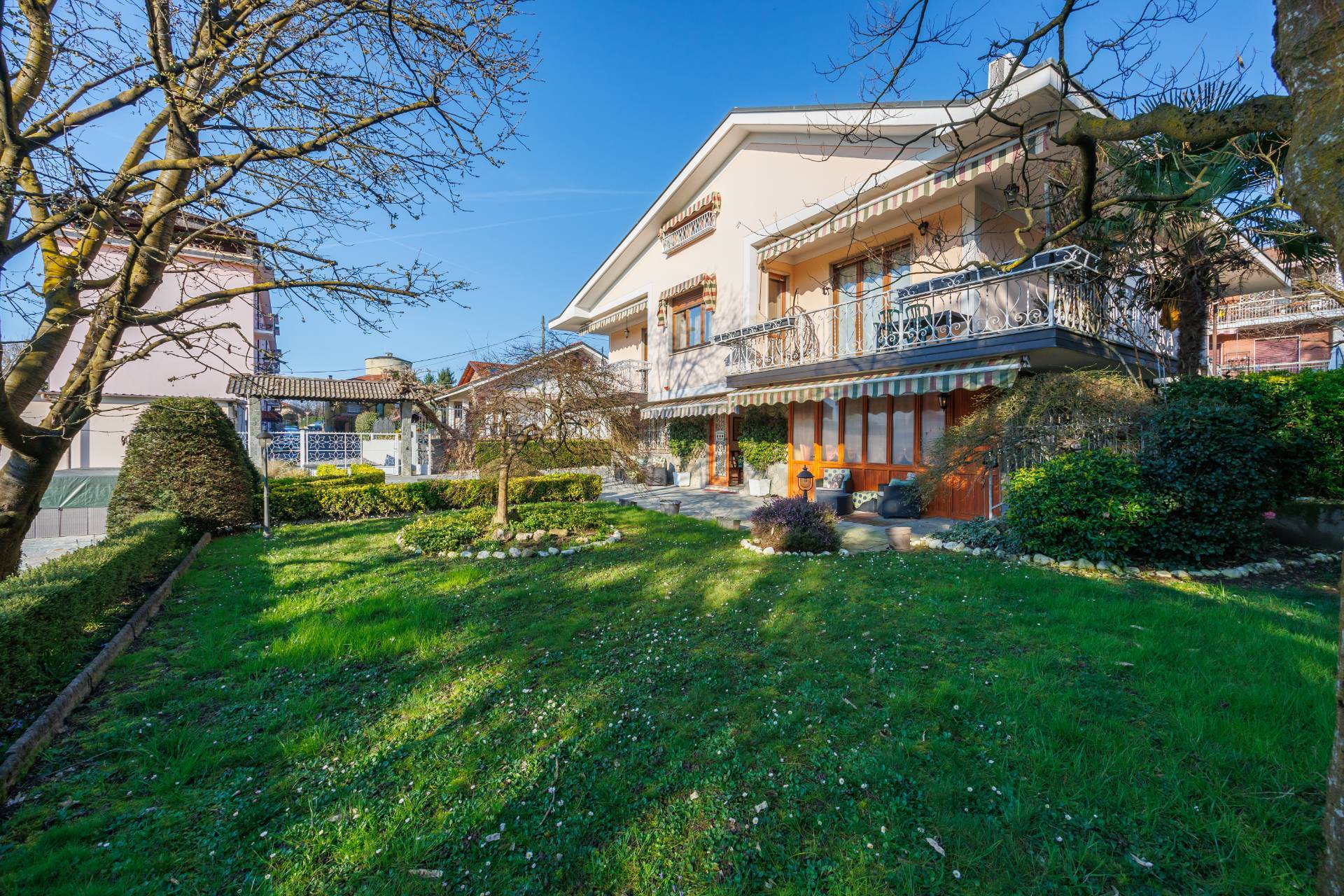 Villa in vendita a Trofarello